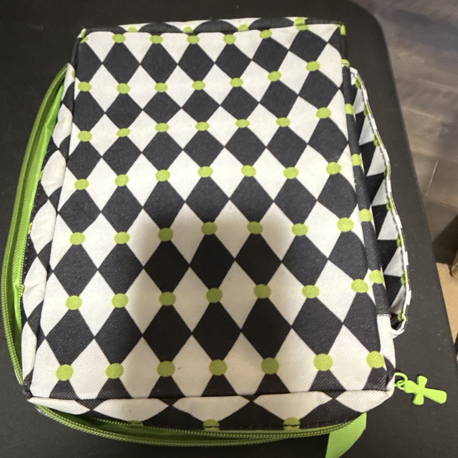 Black White Green Geometric Bible Bag Zipper Pockets Wrist Strap 9 x 8 in