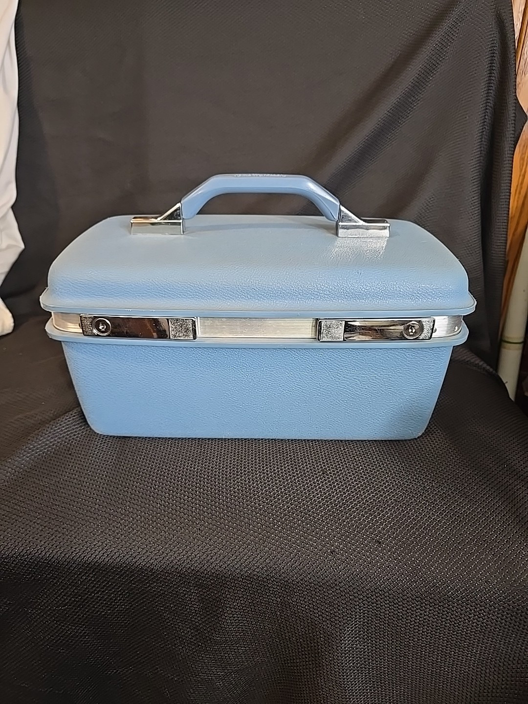 Vintage Blue Samsonite Royal Traveller Cosmetic Train Case + Mirror NO Tray/Keys
