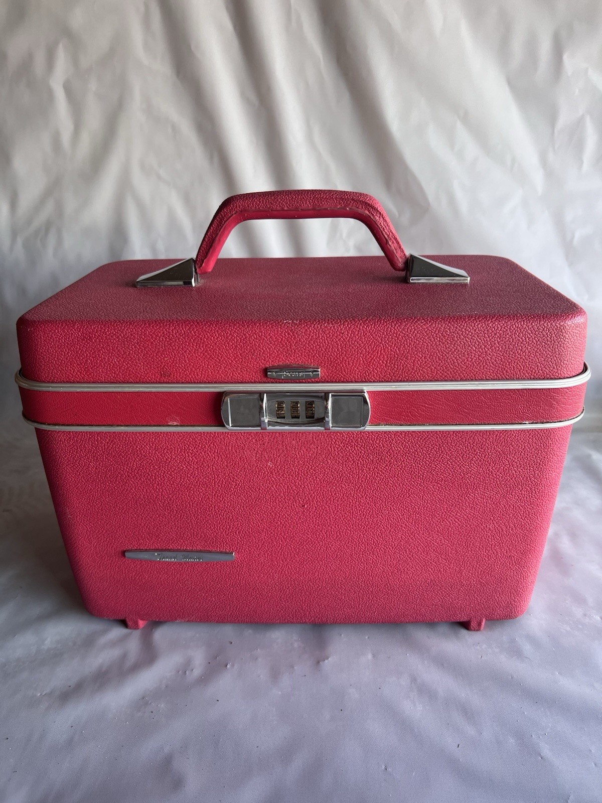 Vintage Sears Train Case WITH Unlock Combo & Mirror | Model Blandon (Berry Red)