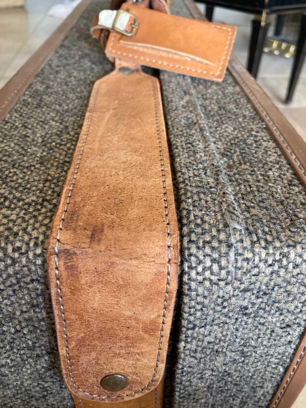 VTG Hartman luggage Tweed and leather suitcase1970’s gold accents 24x18x7