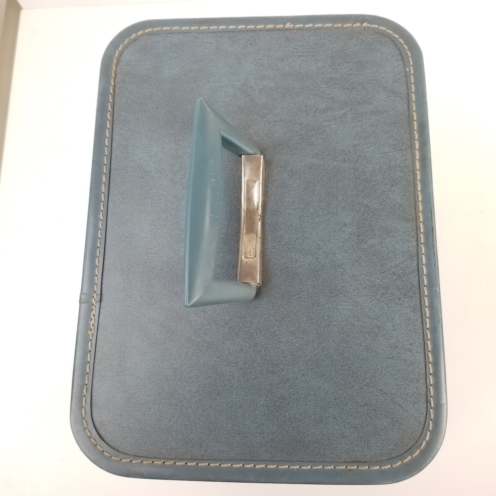 Vintage MONARCH Hard Sided Train Case Makeup Luggage Blue 13.75x10x7.5