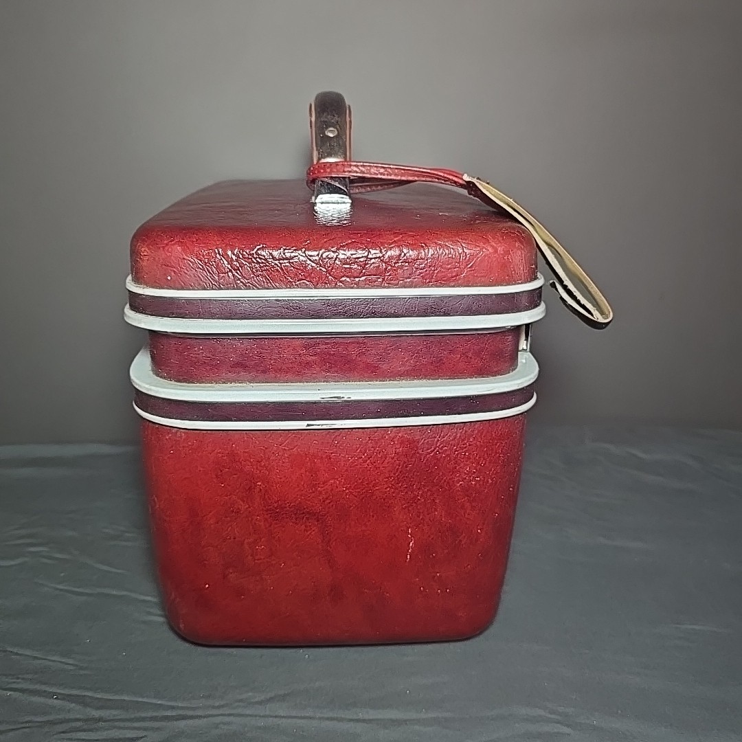 Vintage Samsonite Silhouette II Train Case Makeup Hard Shell Maroon No Key/Tray