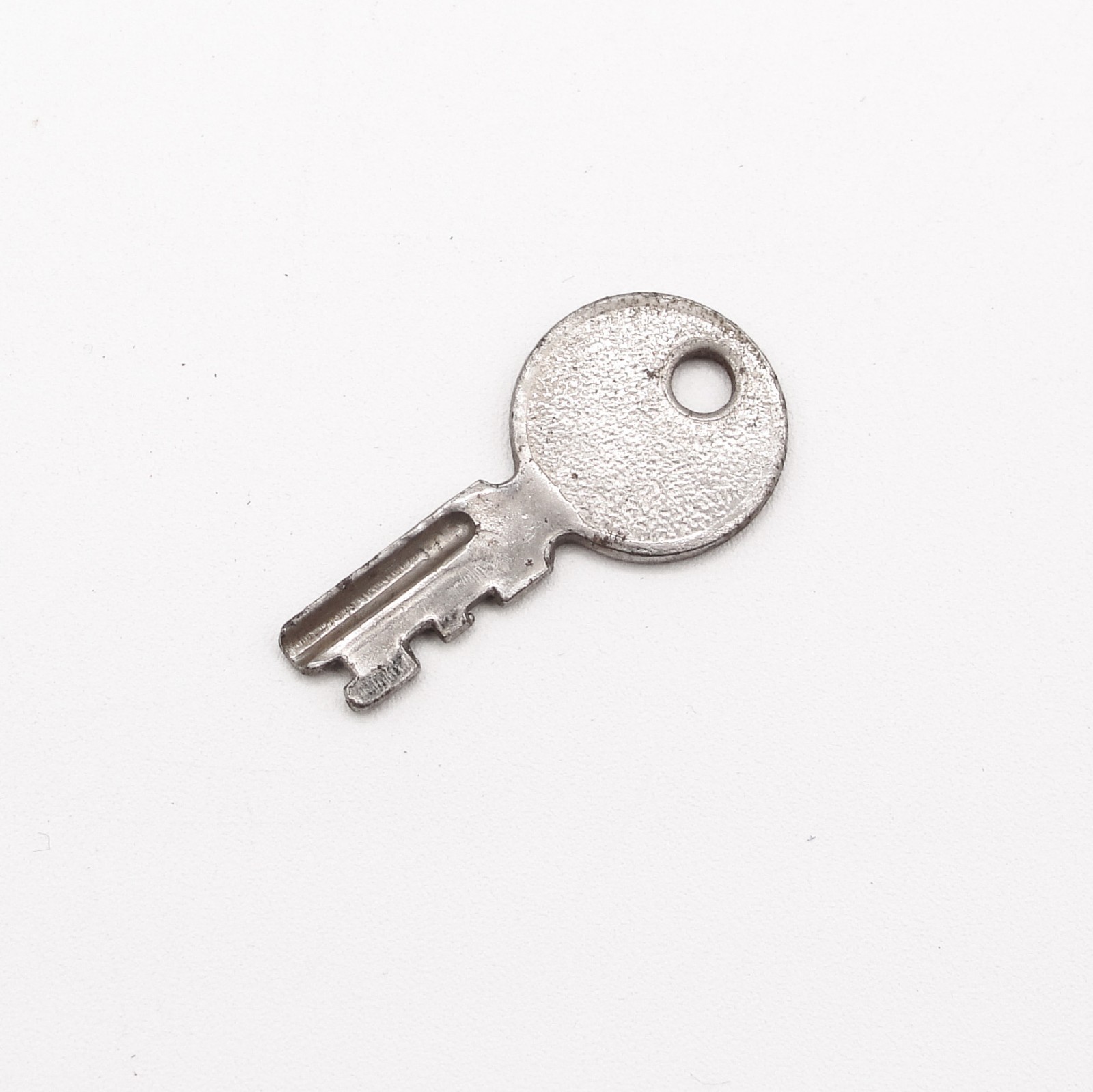 Vintage KEY for Singer Featherweight 221 Sewing Machine Carry Case – You Choose!