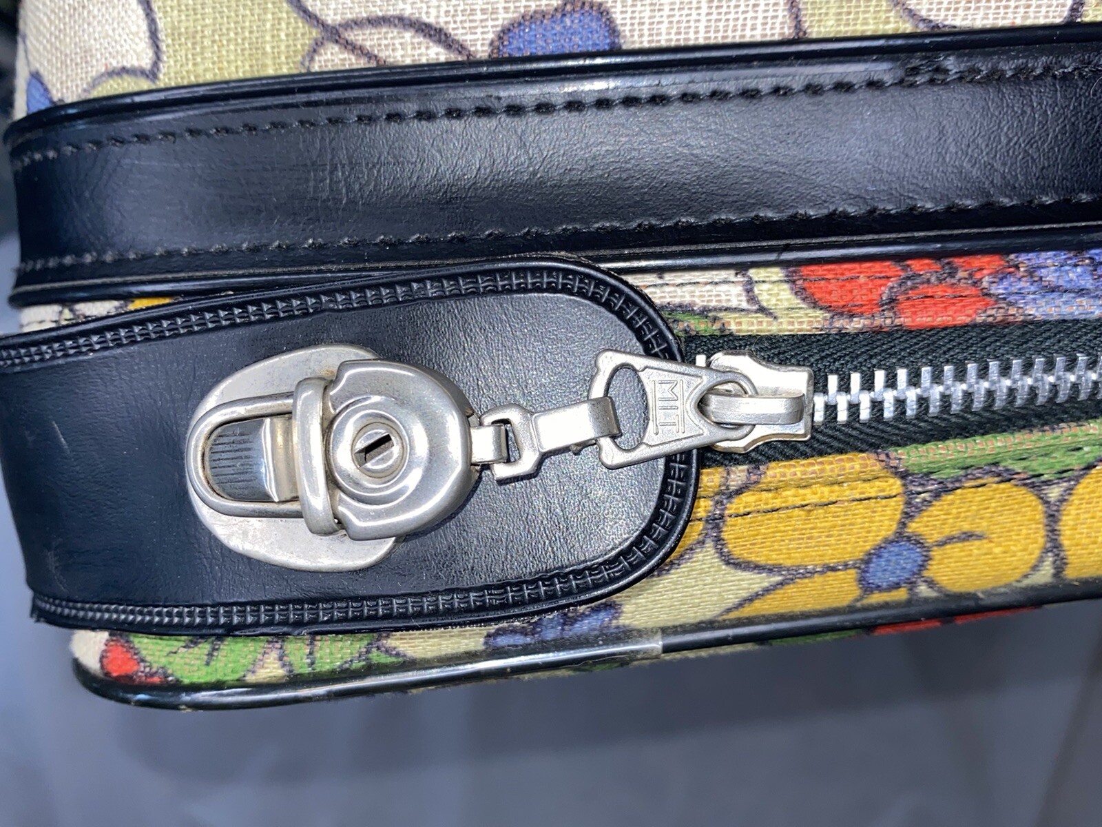 Vtg 60s/70s TRAVEL BAG SUITCASE RETRO Flower Power Mod Retro K- Line