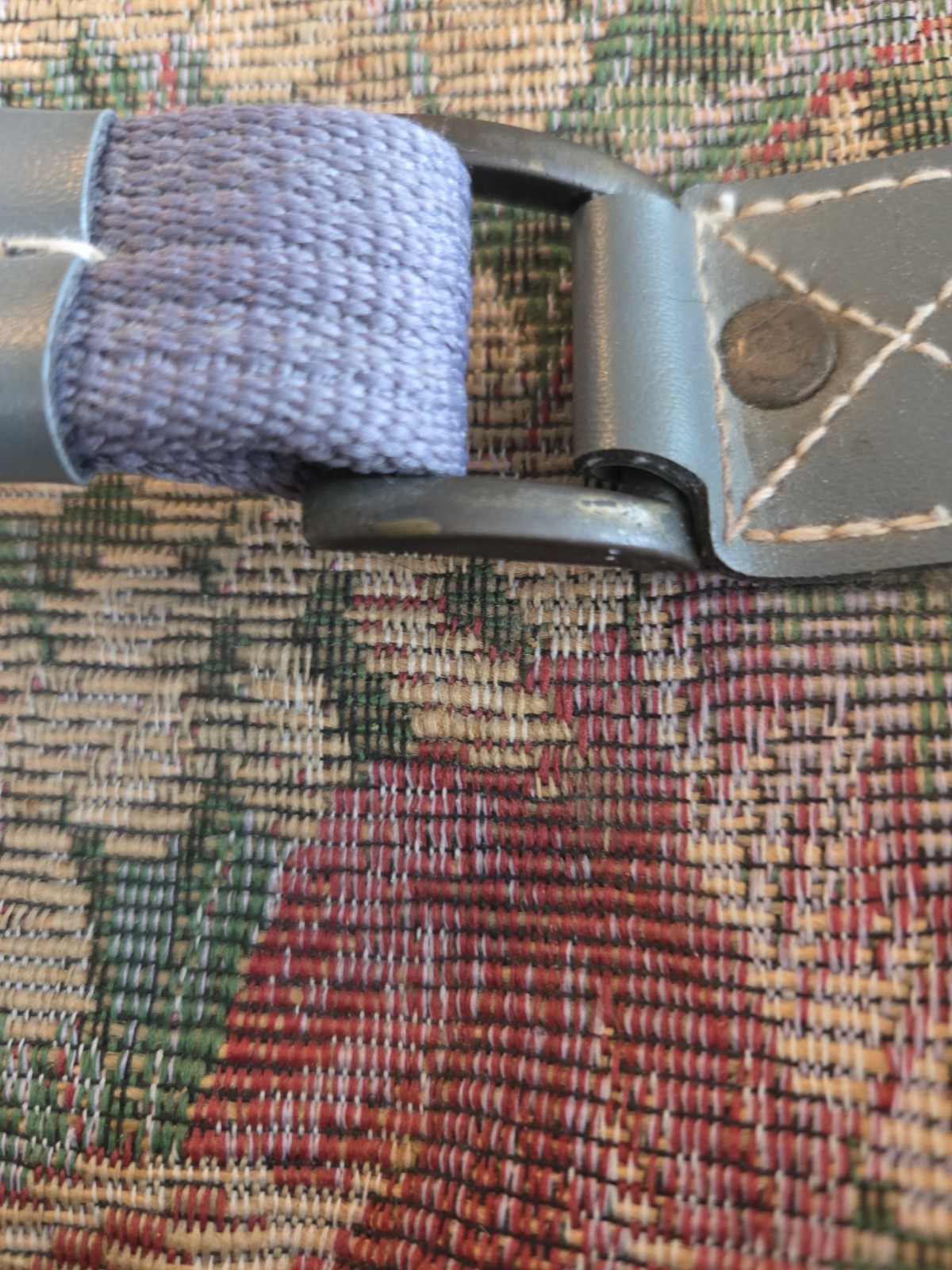Near Mint Vintage 1980s Leisure Tapestry Train Case Makeup Travel Strap 14″, Vtg