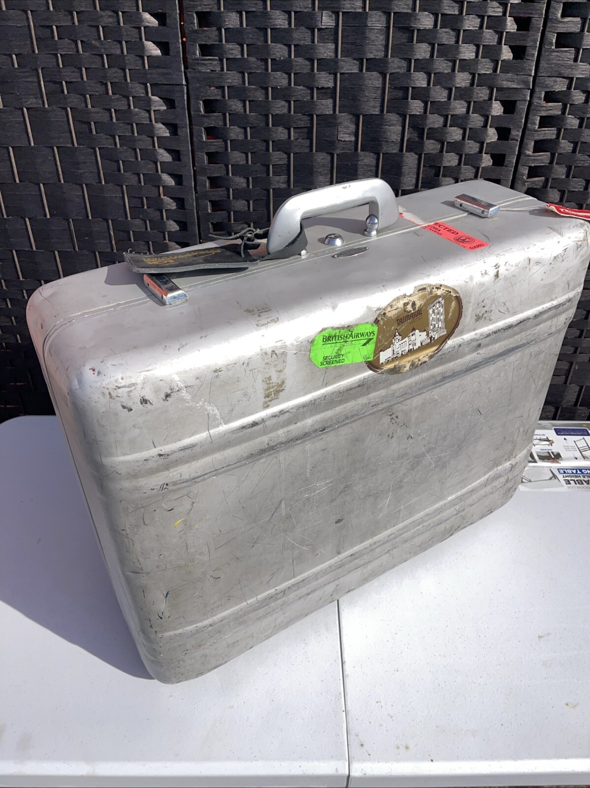 Vintage Halliburton Aluminum Suitcase Cloth Interior 24 x 18 x 8″