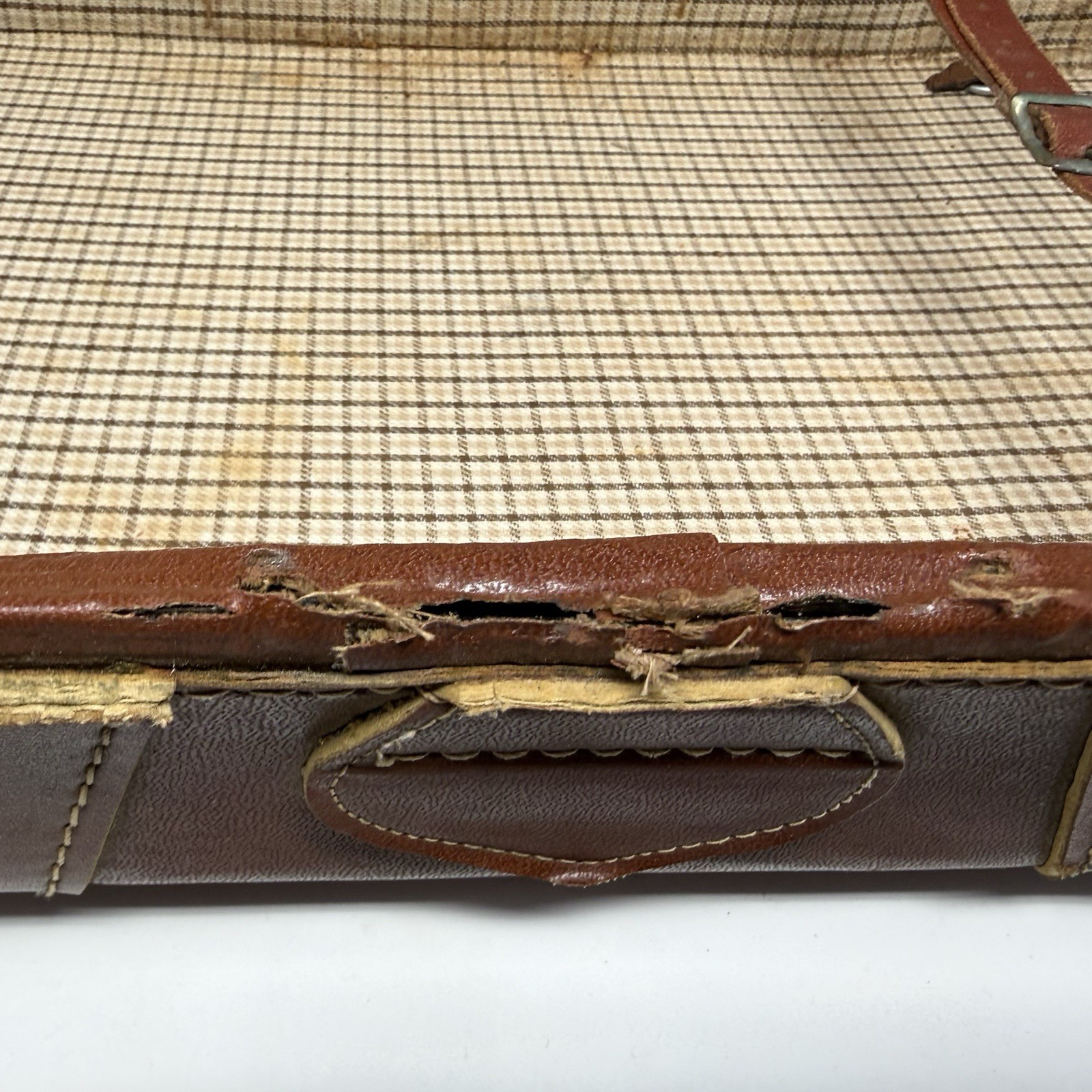 MCM Vtg Suitcase Brown Leather Brass Hardware Stitching 21X14x7 No Key