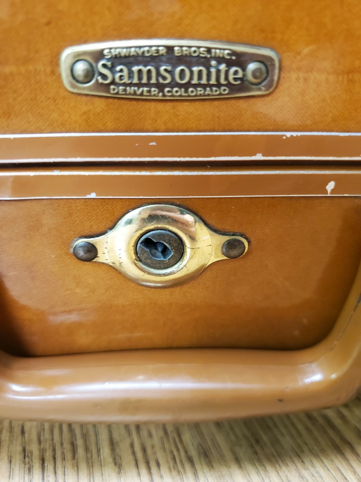 Vintage Samsonite Luggage Hard Case Shwayder Brothers Medium Suitcase