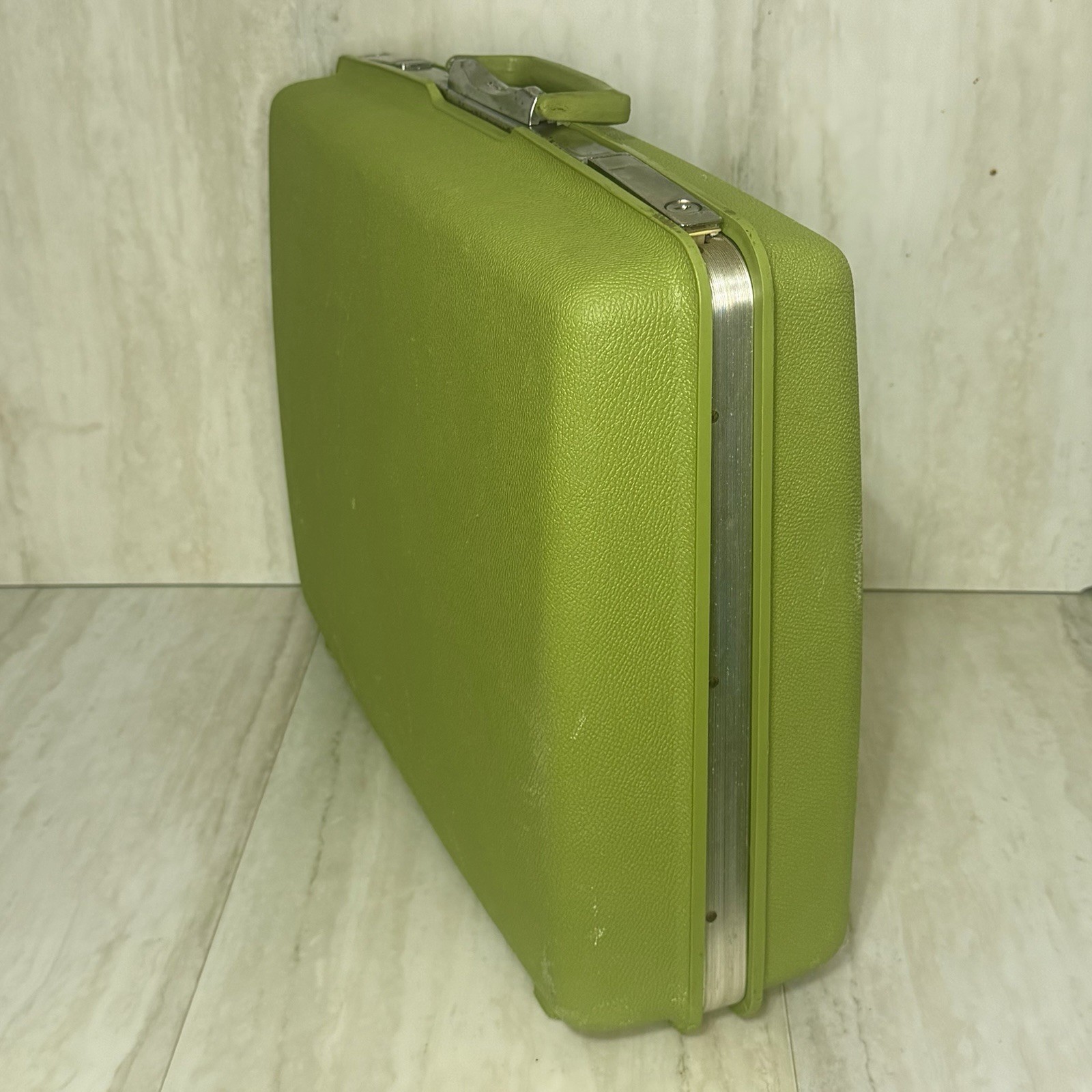 Vintage Samsonite Saturn Suitcase Avocado Green Hard Shell 1960s Luggage Retro