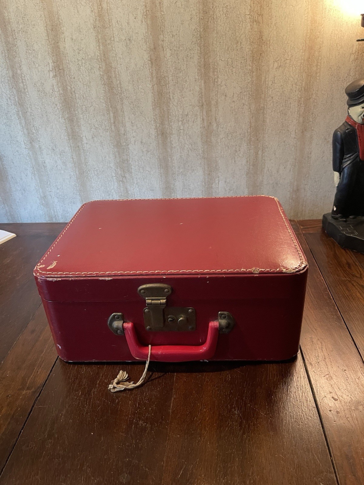 Vintage Antique Luggage Train Makeup Case w/mirror Early 1900s With Key Red