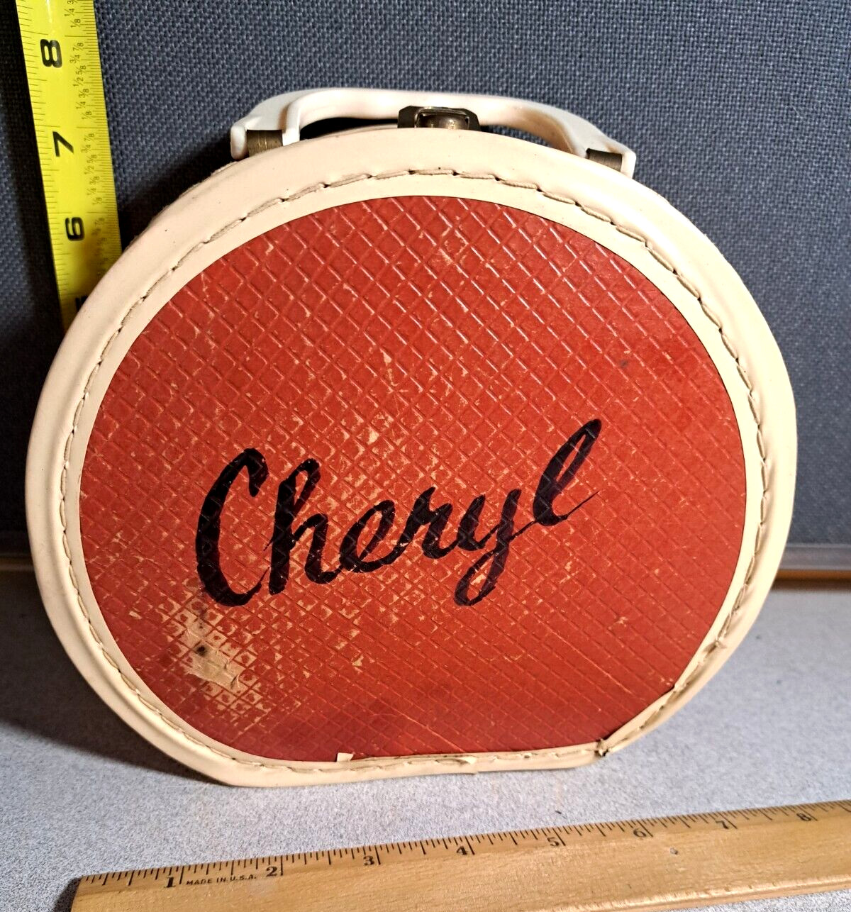 Rare Vintage Travel Train Case Cheryl plastic handle metal latch #1404L125