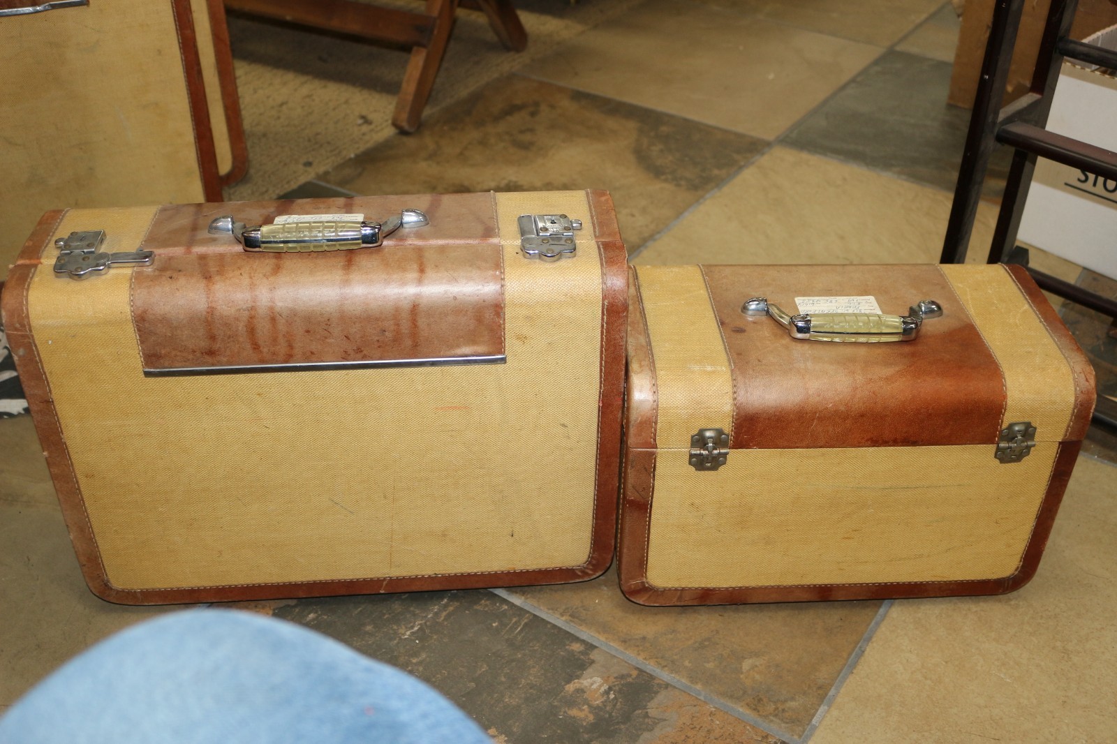 Vintage 1940’s Wheary Stream Gard Lucite Handles Suitcase Luggage 4 Piece Set