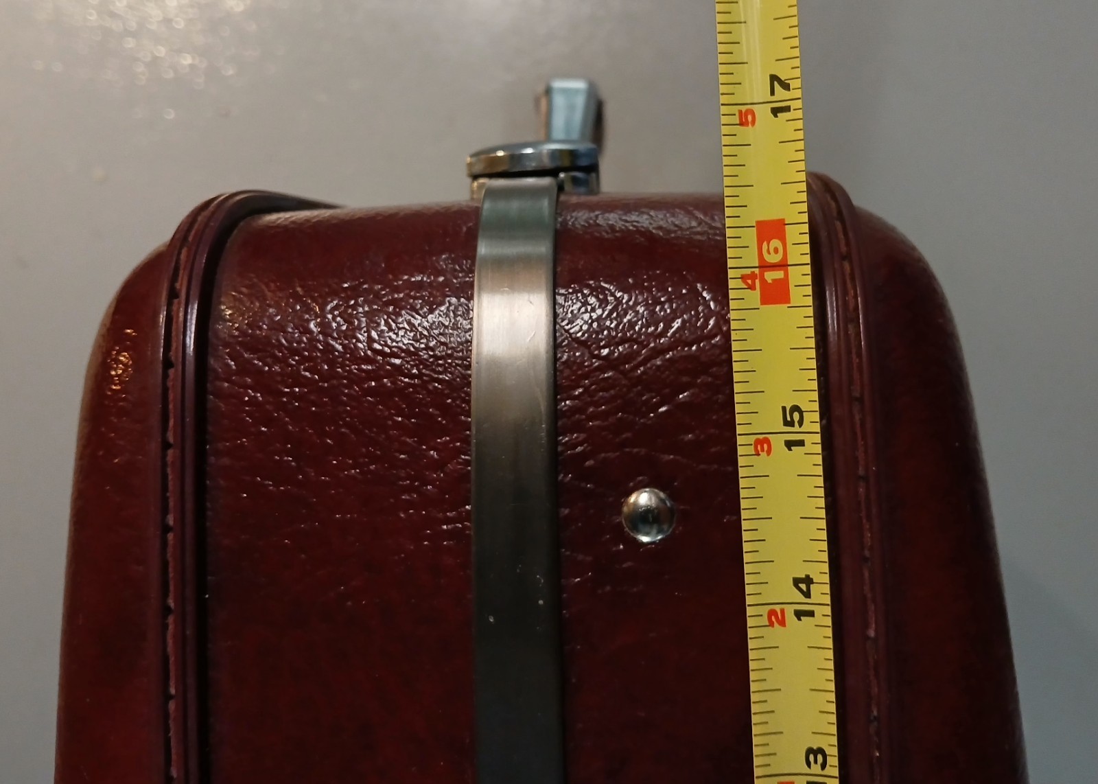 Vintage American Tourister Hard Shell Suitcase Maroon Luggage 23”x17”x7” w/ Key