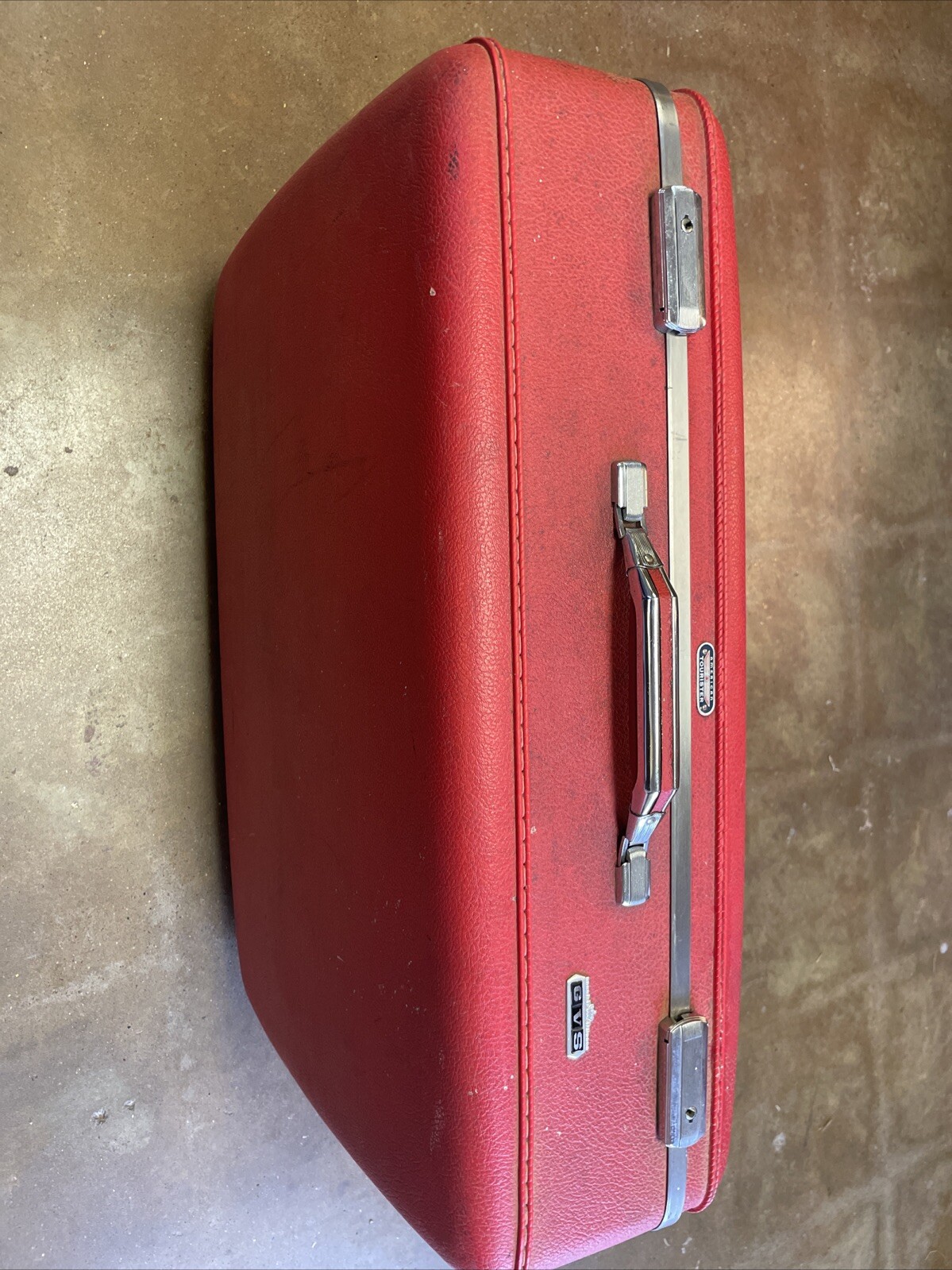 Vintage American Tourister Red Hard Suitcase 27x20x9 , 1933-1962 Art Deco Logo