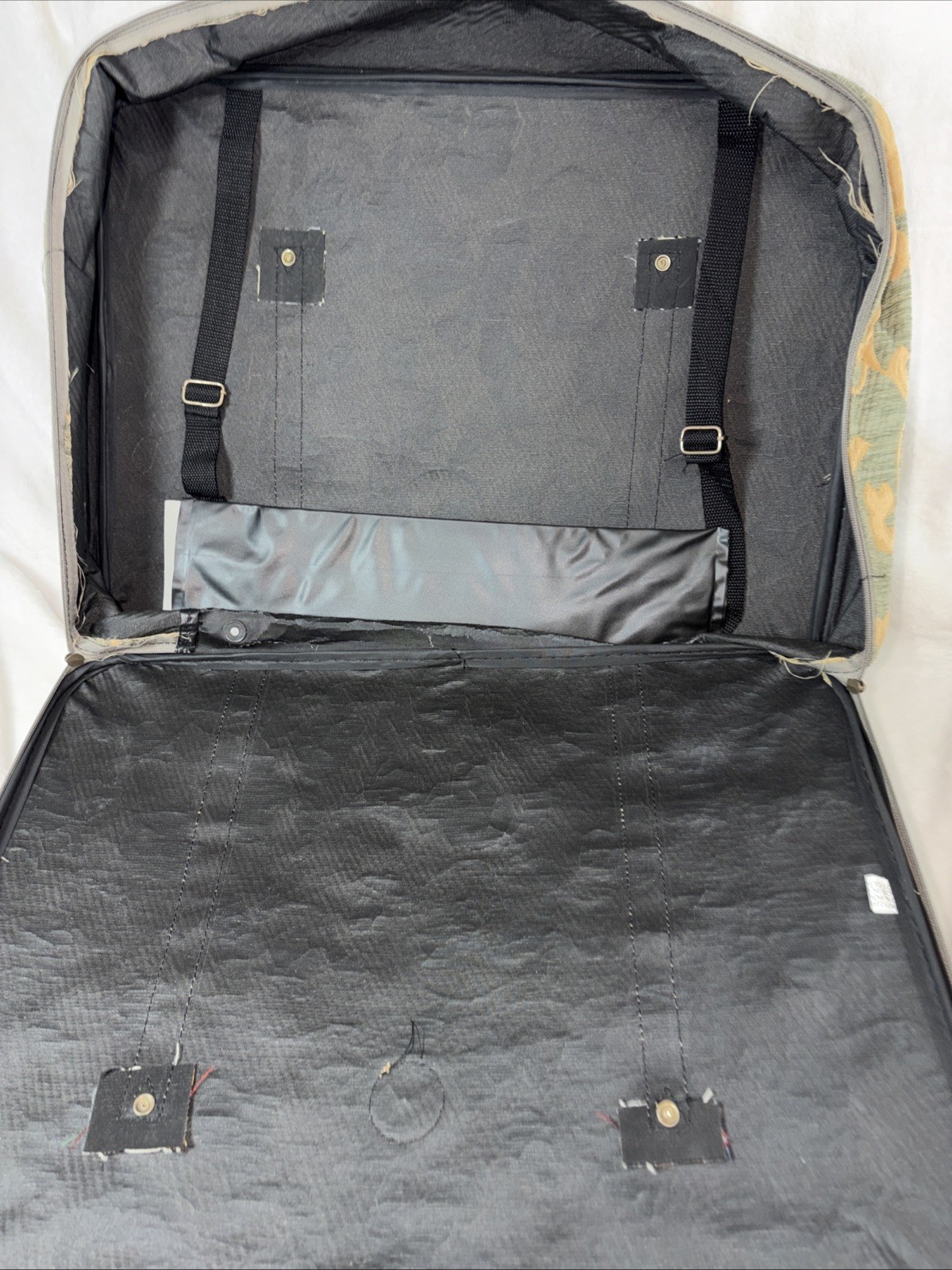 Vintage Jordache Floral Tapestry Travel Suitcase 80s Floral Soft Grandmacore GVC