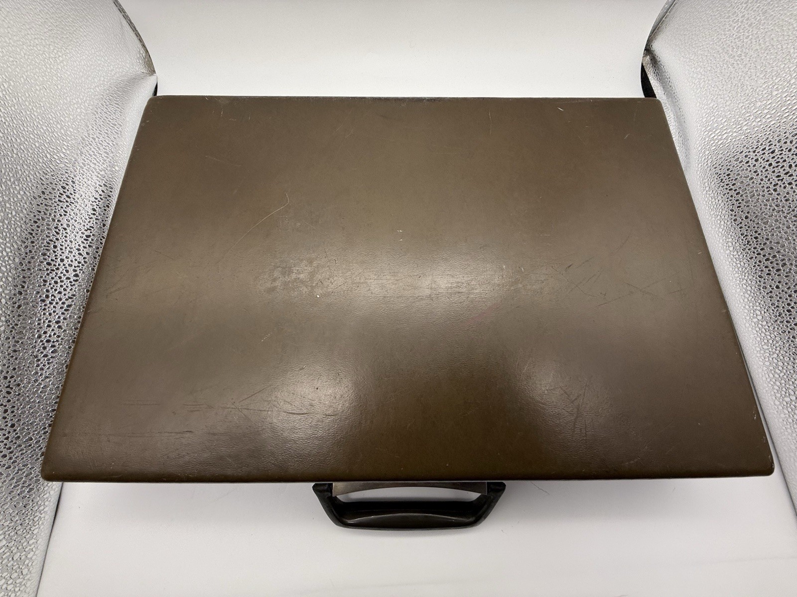 Vintage Samsonite Slim Hardshell Briefcase Luggage Brown 18×12.5×3″- No Key