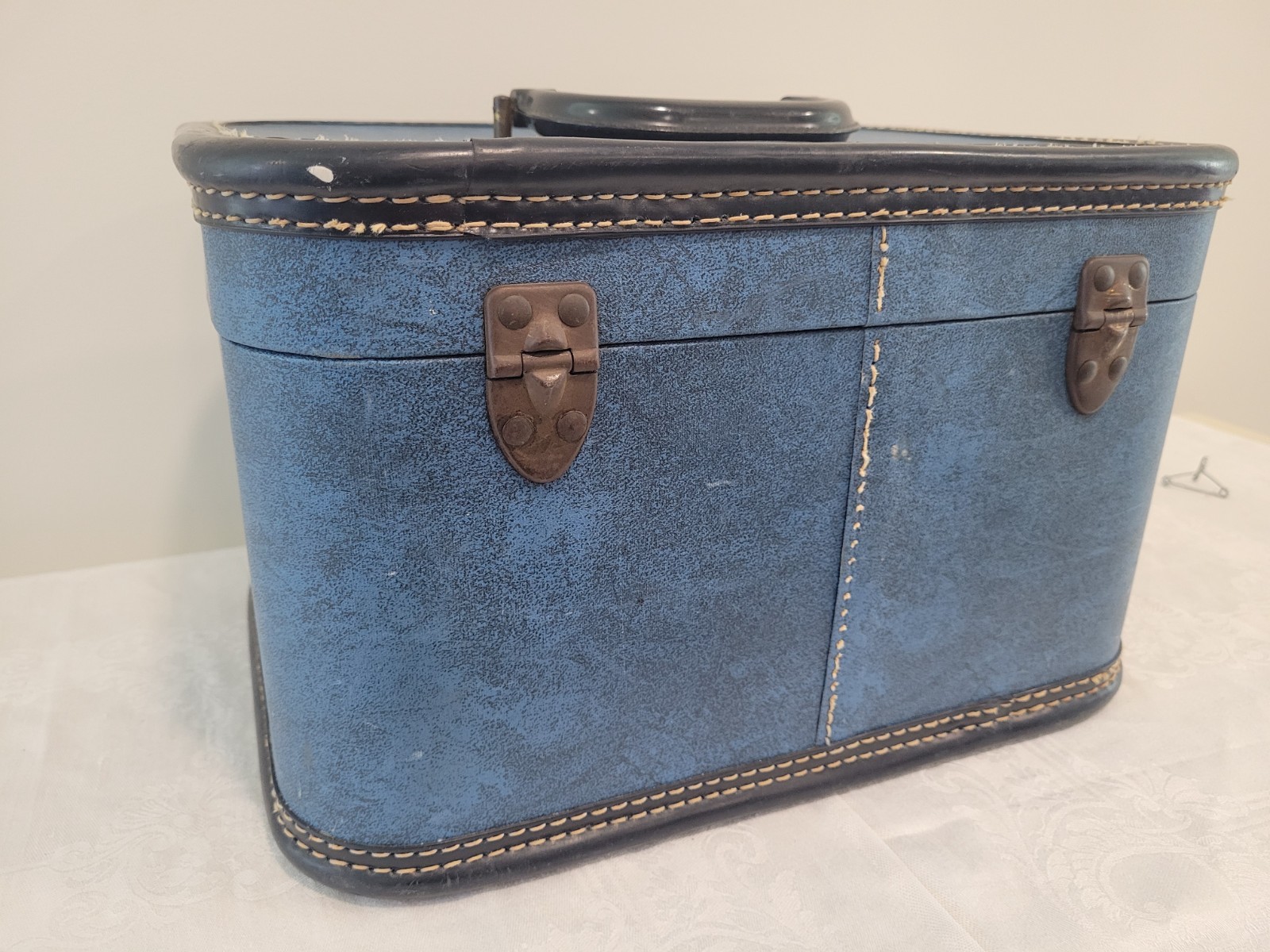 VINTAGE TRAIN CASE DENIM BLUE 1950s US TRUNK COMPANY