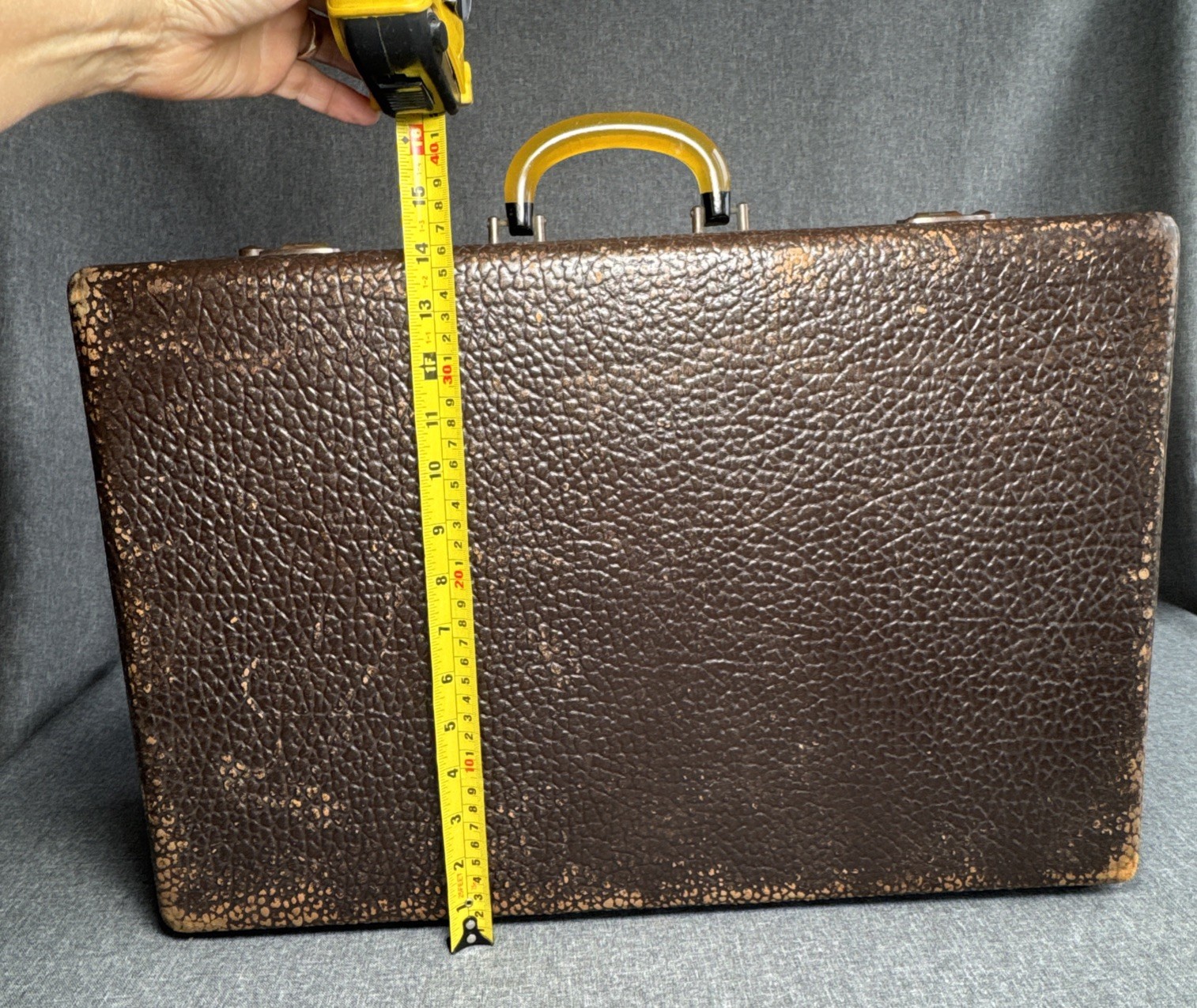 Antique ABC Pebbled Leather Suitcase BAKELITE Handle Cream Interior w/ KEY Wow!
