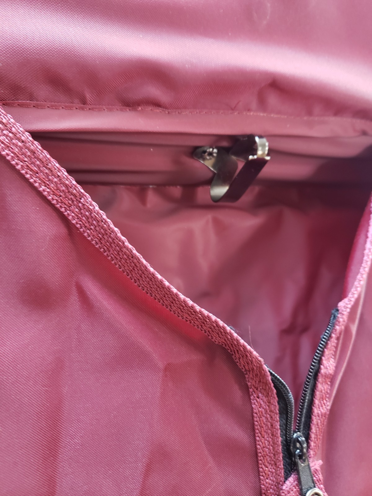 VTG Oscar de la Renta Garment Bag Burgundy Nylon Travel Suit Carry On 90s Luxe