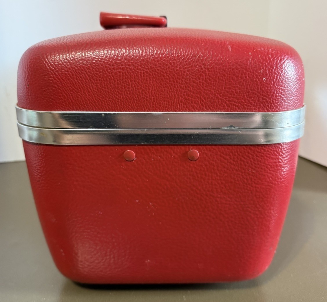 Vintage Hawthorn Luggage Red Leather Train Case Luggage MakeUp Cosmetic Case