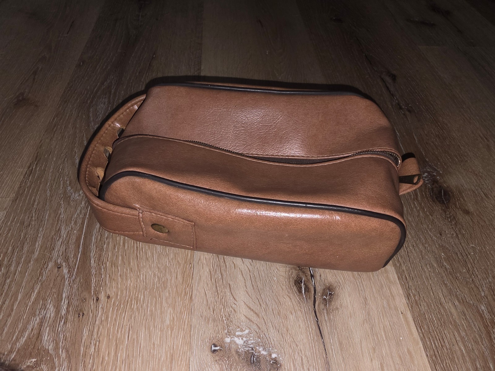 Vintage Brown Buttery Leather Zippered Toiletries Travel Bag Case Luggage