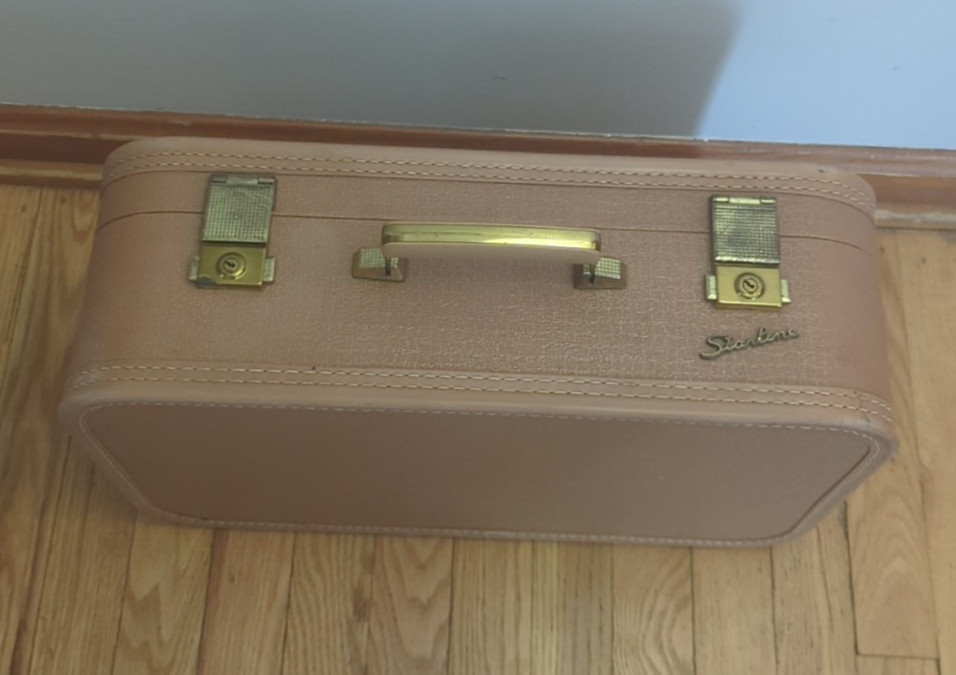 VINTAGE Luggage/Travel LADY BALTIMORE STARLINE SUITCASE 18″X11″6″ Beige Hardtop
