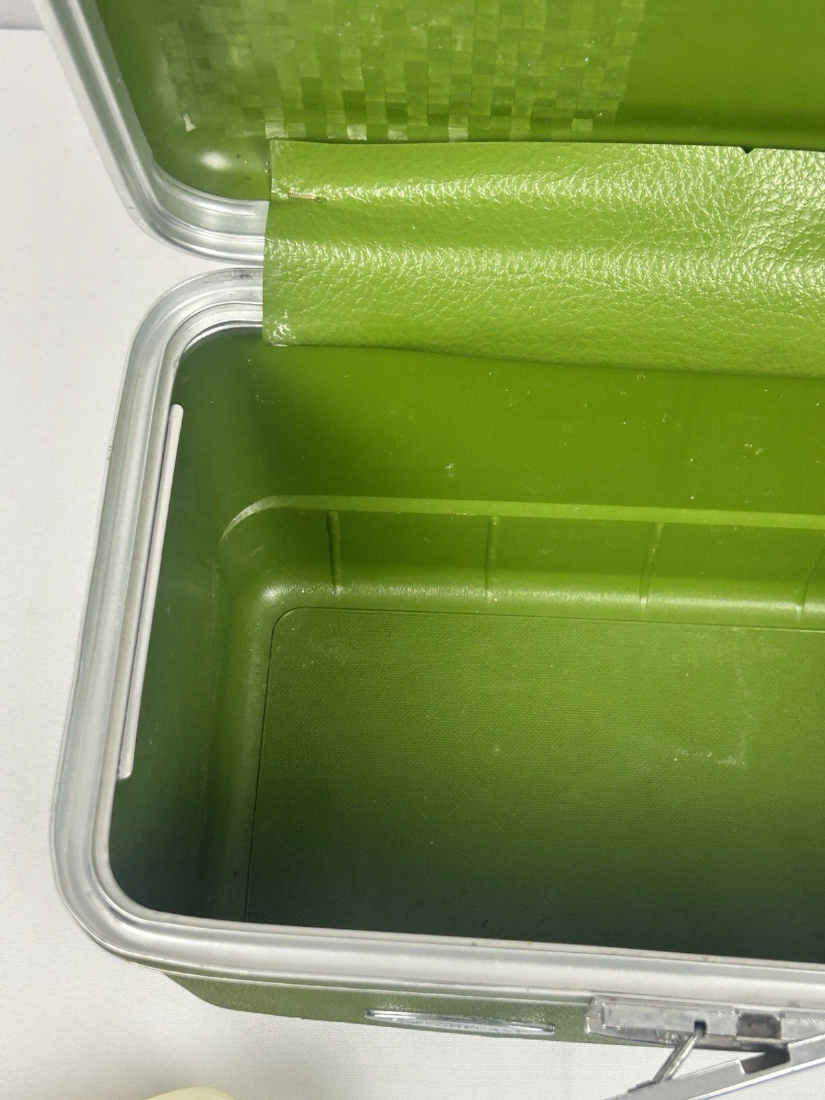 Vintage Sears Forecast Make Up Train Vanity Case Green Hard Case Tray