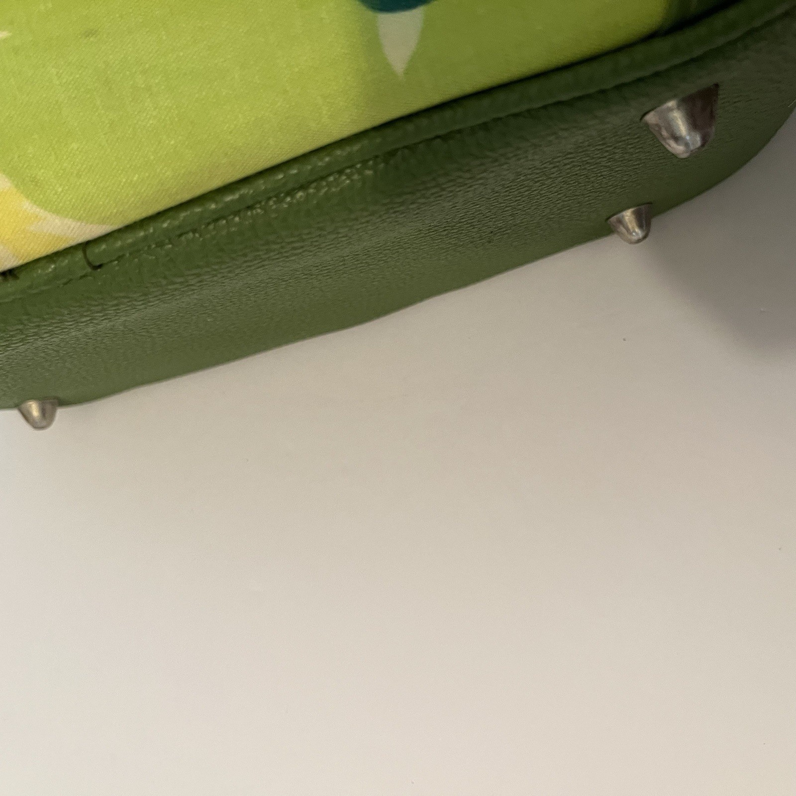 Vtg Samsonite Saturn Carry-On Travel Luggage Mod Flower Green Hippie Boho Retro