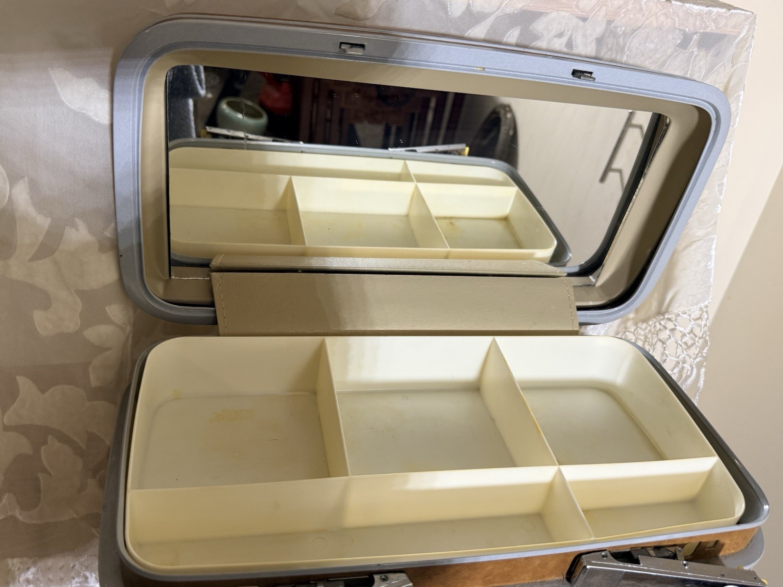Samsonite Profile Vintage Brown Hard Shell Vanity Case Mirror Extra Compartments