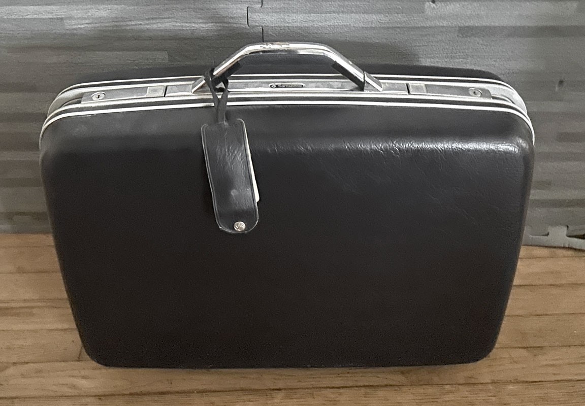 Vintage Samsonite Silhouette II Suitcase Retro 60s 70s Hard Shell Luggage Prop