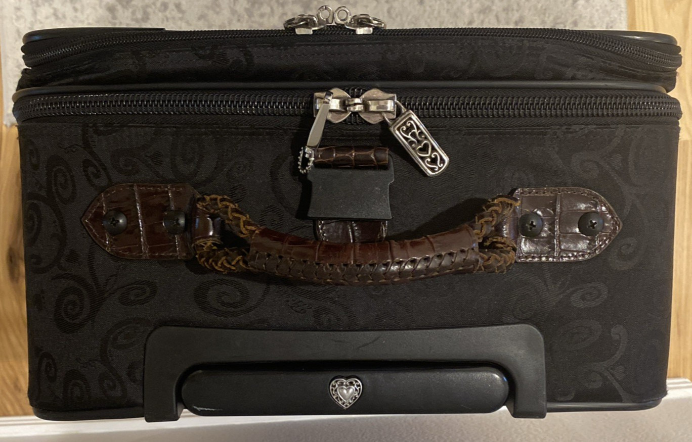Brighton 22″ Black Brown Croc Rolling Carry On Luggage