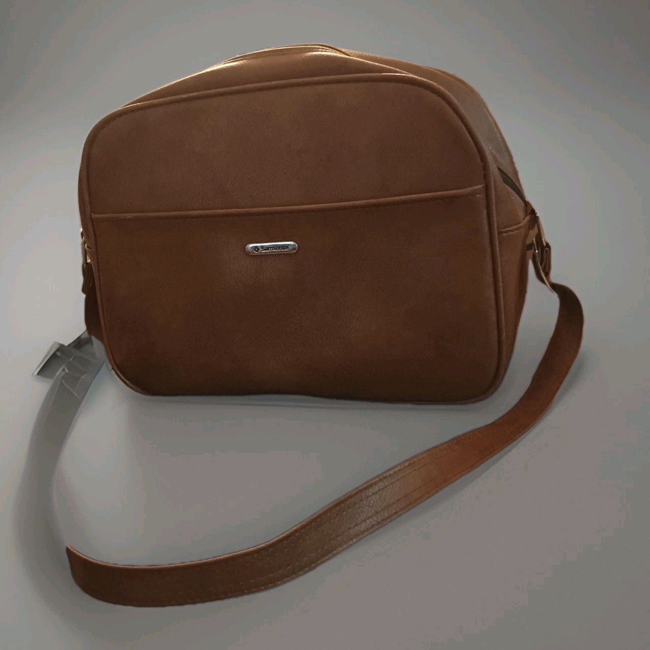 Vintage Samsonite Faux Leather Carry On Shoulder Bag Travel Tote Tan Camel 1970s