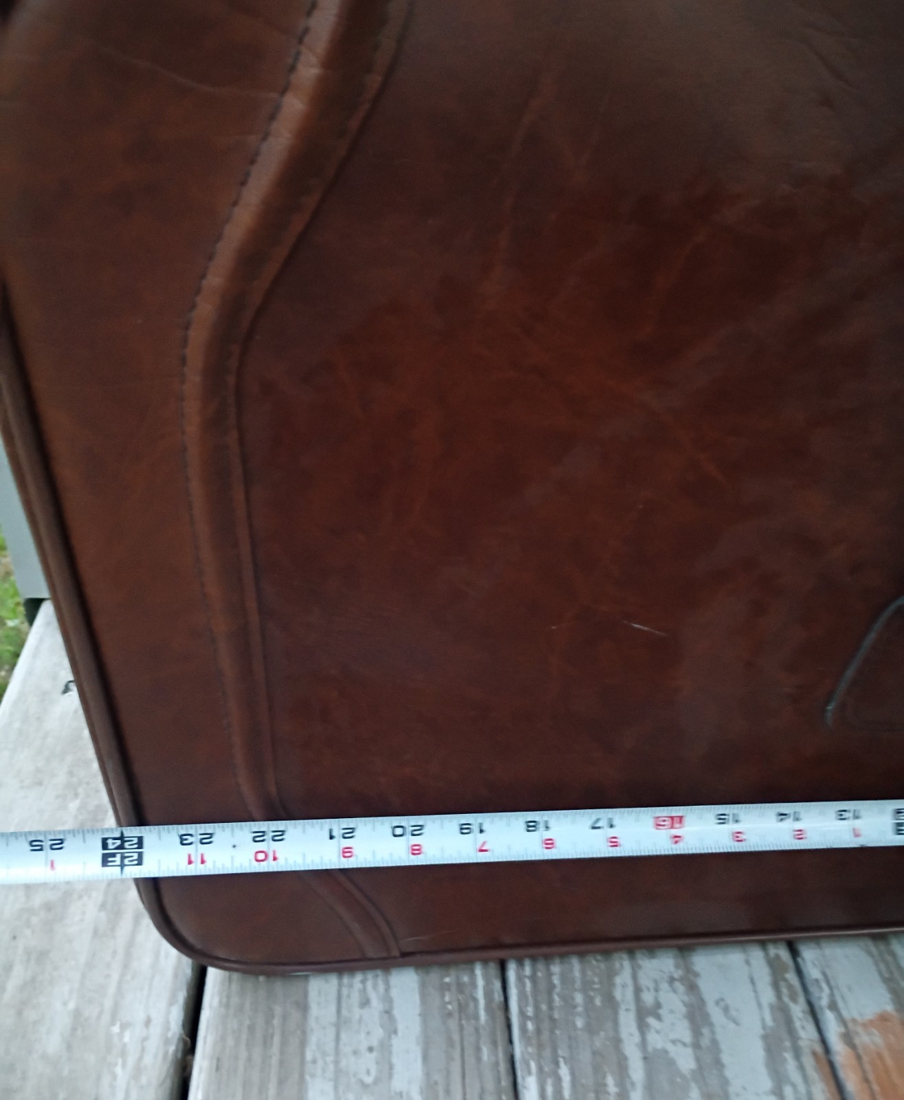 VtgCrownFauxLeatherSuitcaseTravelLuggageBrownDistressedLargeRetroClassic70s80s