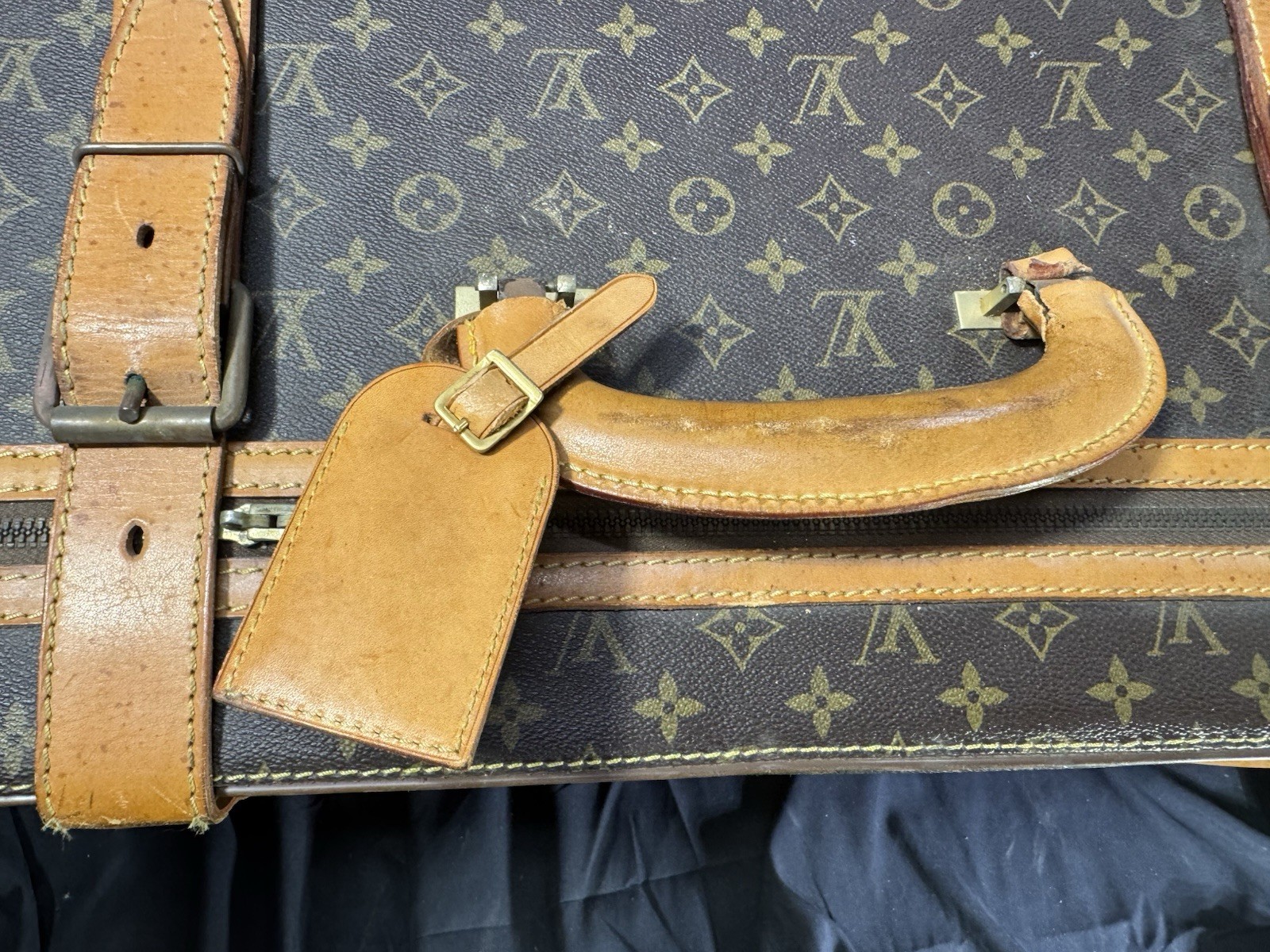 Louis’s Vuitton Vintage Suitcase Trunk
