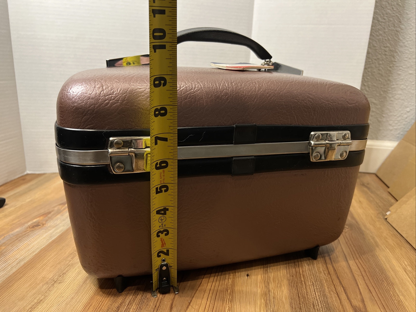 American Tourister Train Case- Vintage Travel Luggage-Purple Bag Key -RARE-VTG