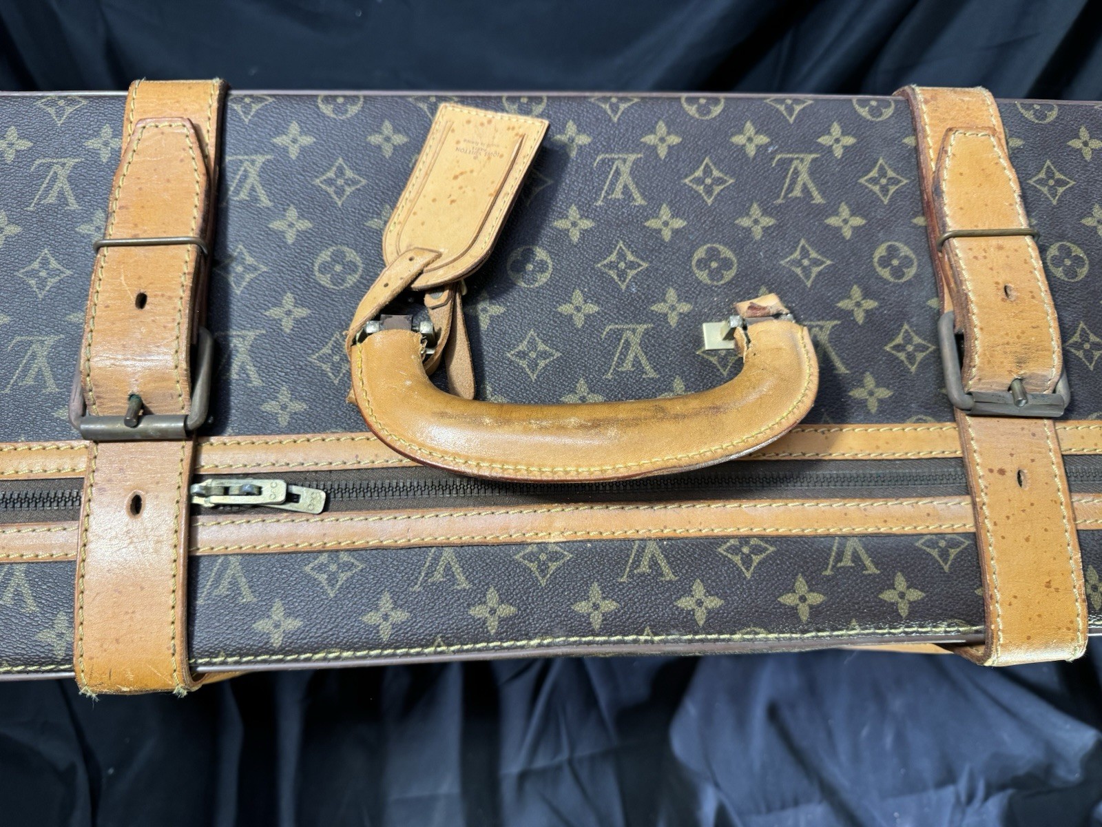 Louis’s Vuitton Vintage Suitcase Trunk