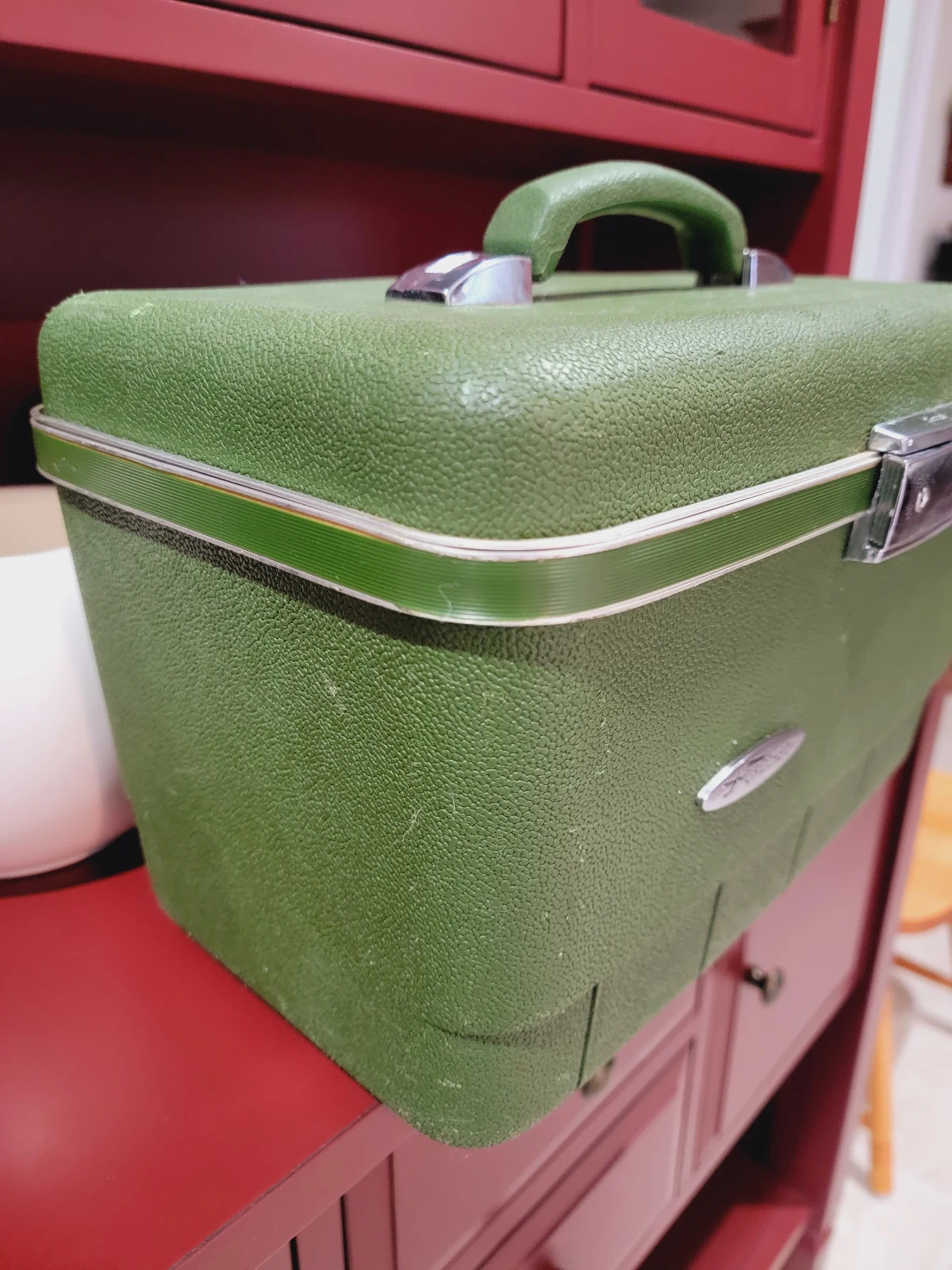 Vintage Sears Forecast Make Up Train Vanity Case Green Hard Case