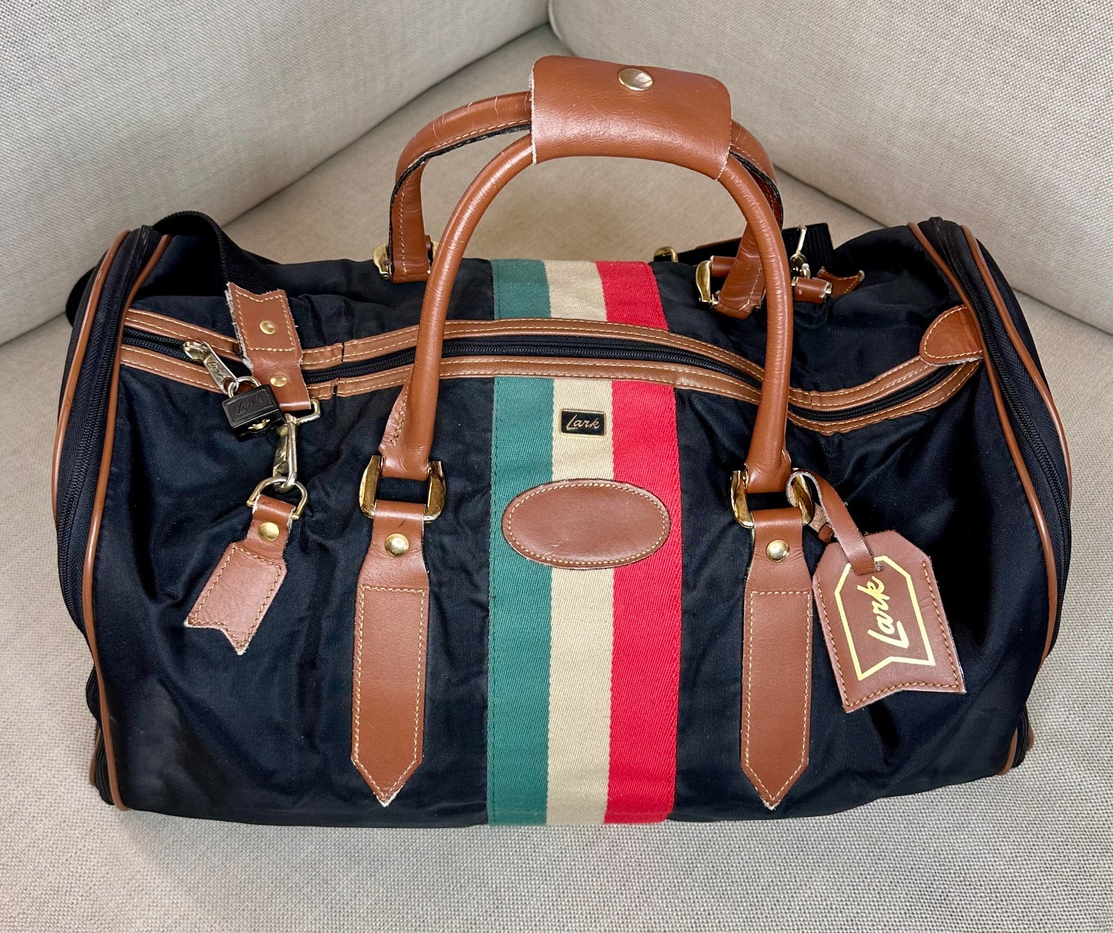 Vintage Lark Weekender Duffel | Expandable Sides | Lock + Strap