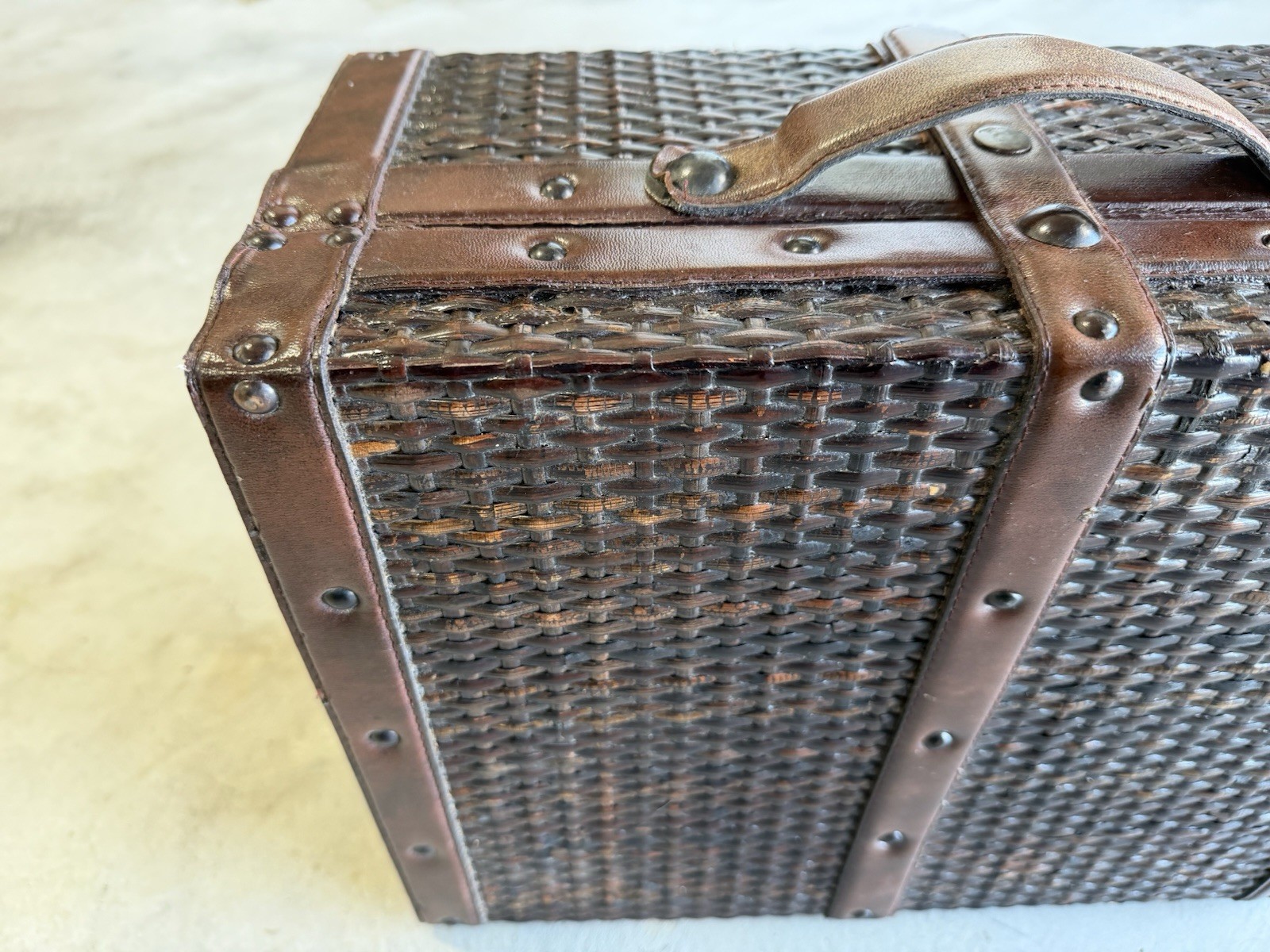 Vintage Style Woven Wicker Luggage Carry On Suitcase Decor Accent