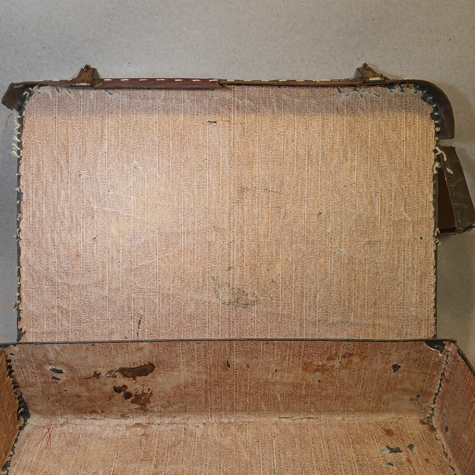 Vintage 1945 Airline Suitcase w/ Travel Stickers Burbank to Honolulu WWII HNL