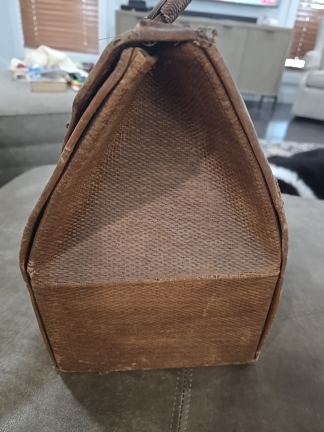 Vintage woven expandable doctors bag 16 by 10 1/2 by 7 inches