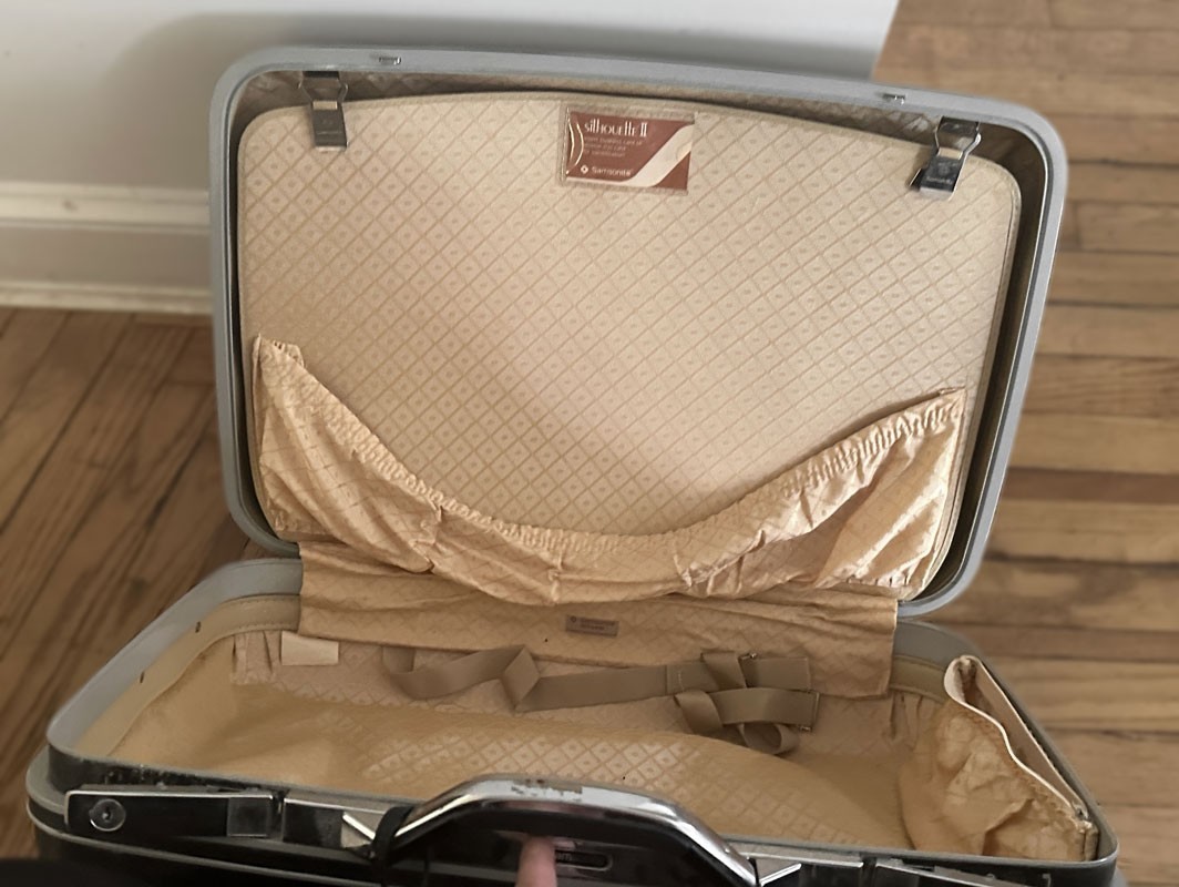 Vintage Samsonite Silhouette II Suitcase Retro 60s 70s Hard Shell Luggage Prop