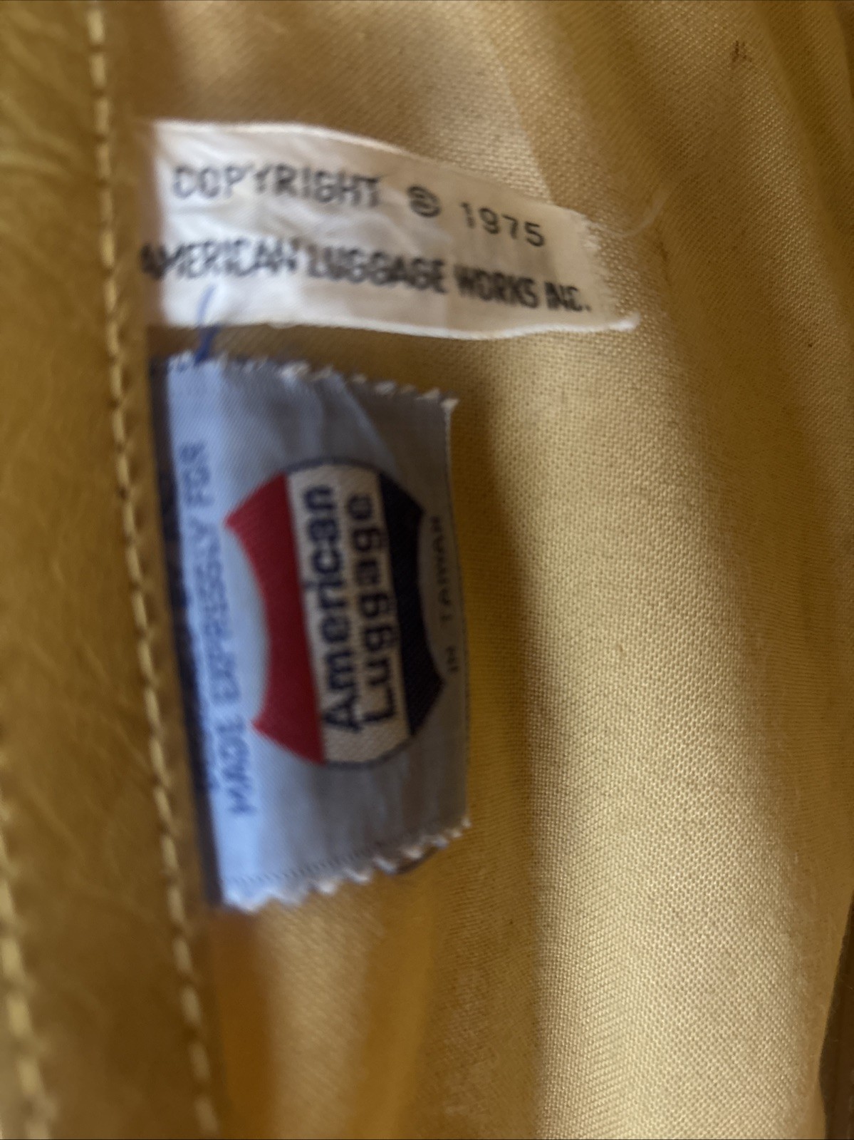 Vintage American Tourister Escort Carry On Tote Overnight Bag Luggage Yellow 14”