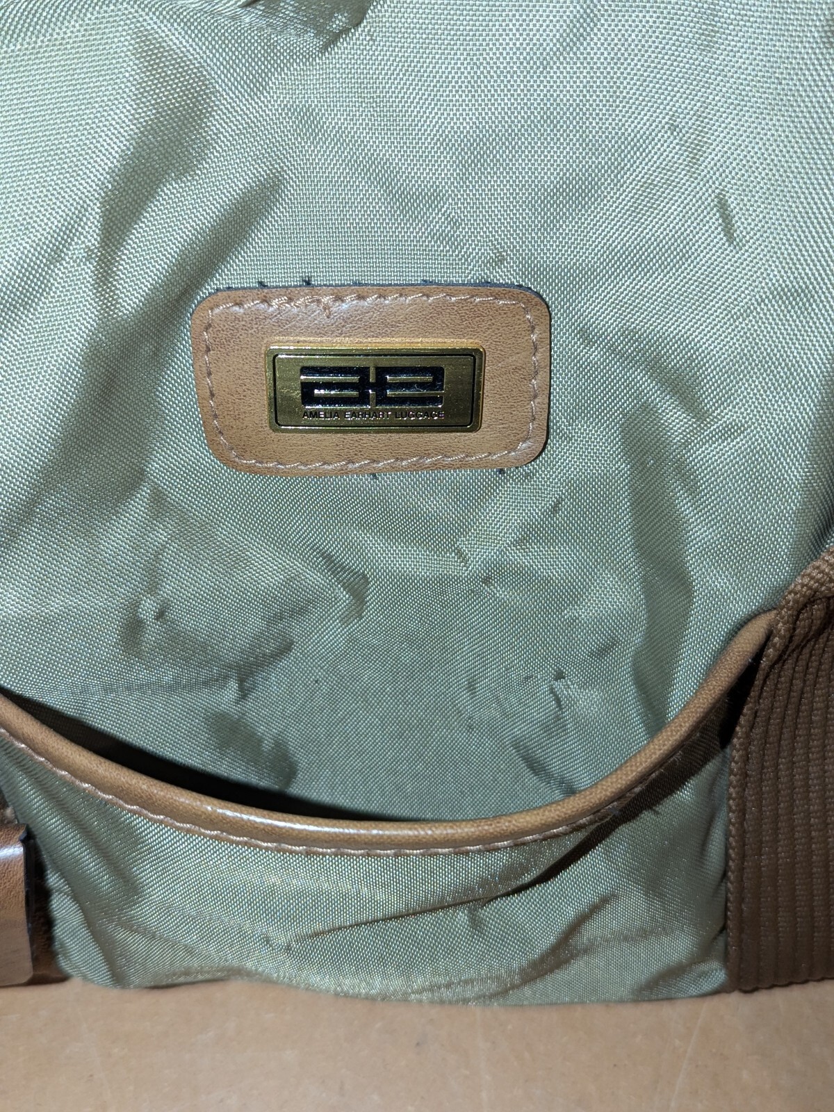 VTG Amelia Earhart Luggage Carry on Overnight Duffle Shoulder Bag Olive Green