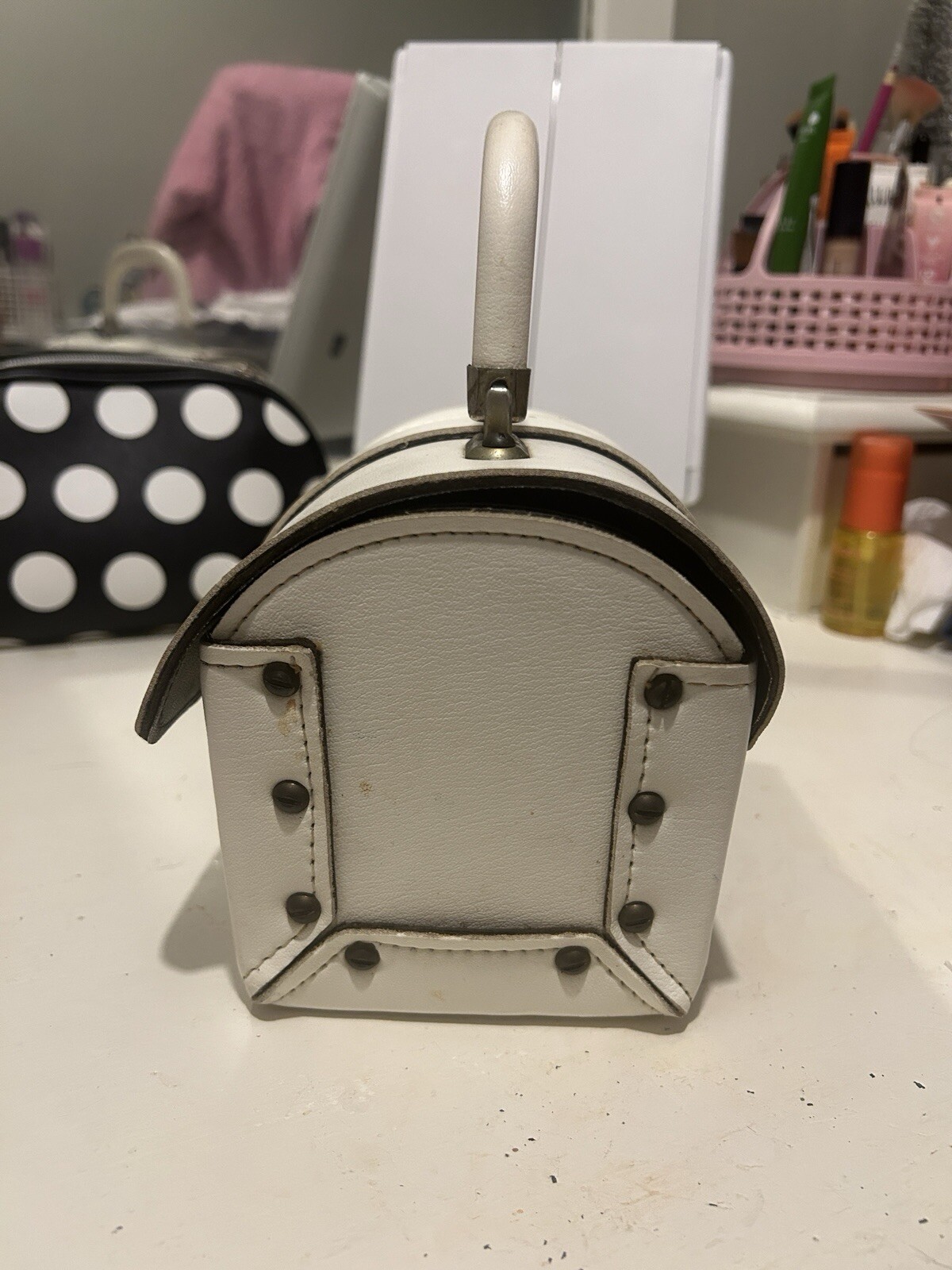 vintage Jaclyn Carrying Bag With A Locking Buckle , Real Leather ￼￼