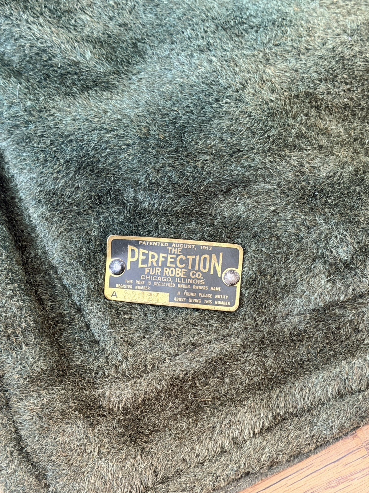Antique Early 1900’s PERFECTION Fur Robe Co. Buggy Sleigh Lap Blanket Unique