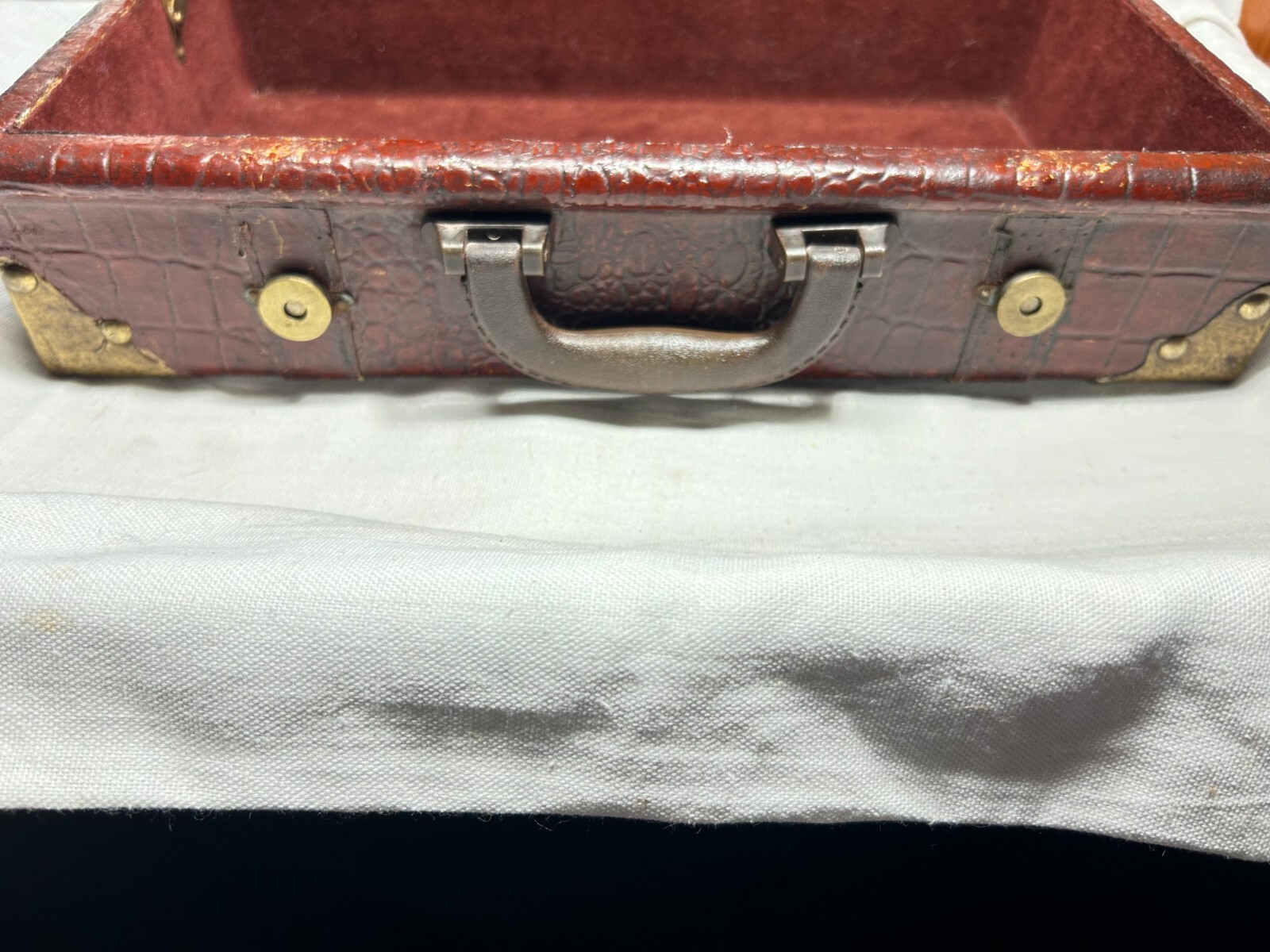 VTG Faux Crocodile Alligator Leather Travel Suitcase 14″ x 8′ x 4.5″