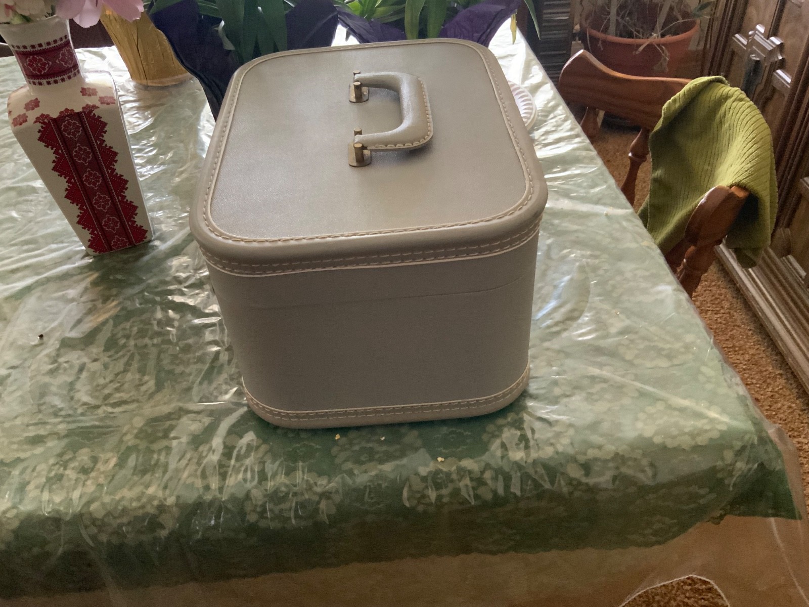 Vintage 1940’s Train Case Dolly Madison luggage Peekskill,NY
