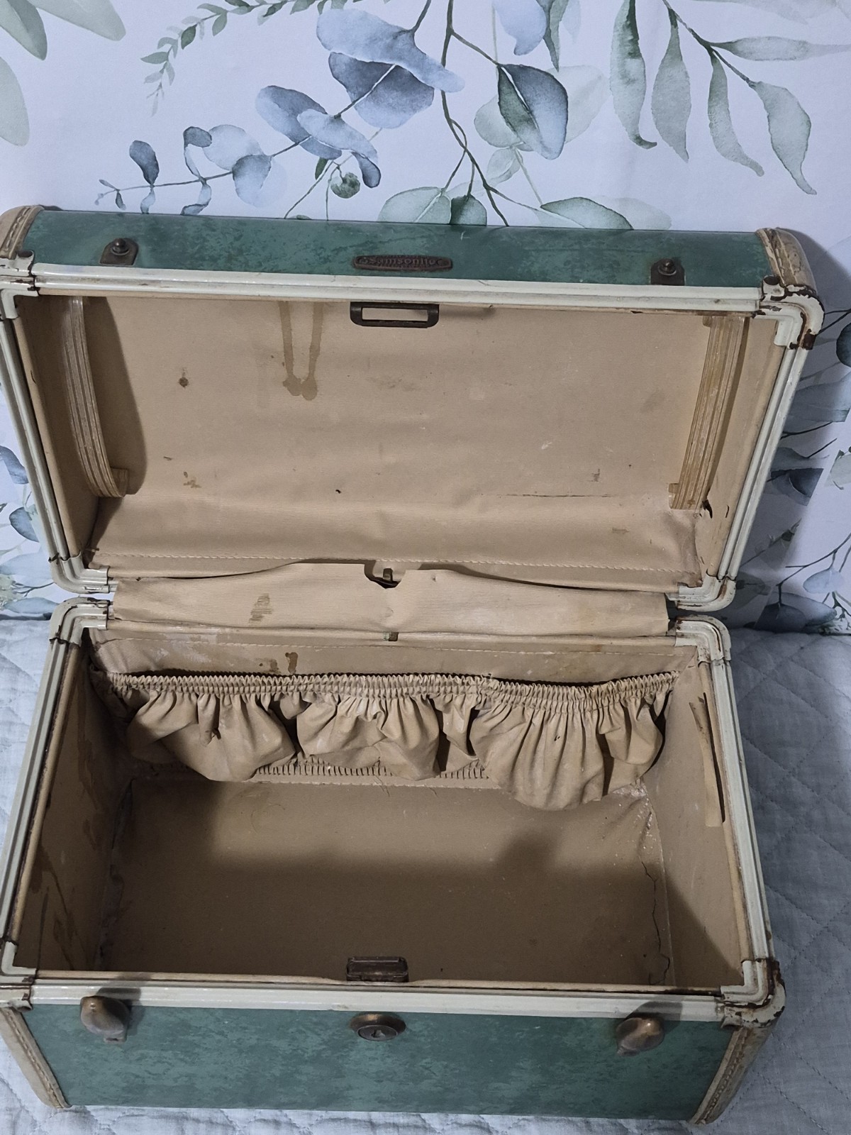 Vintage Samsonite Train Case Marbled Green, Tan Interior