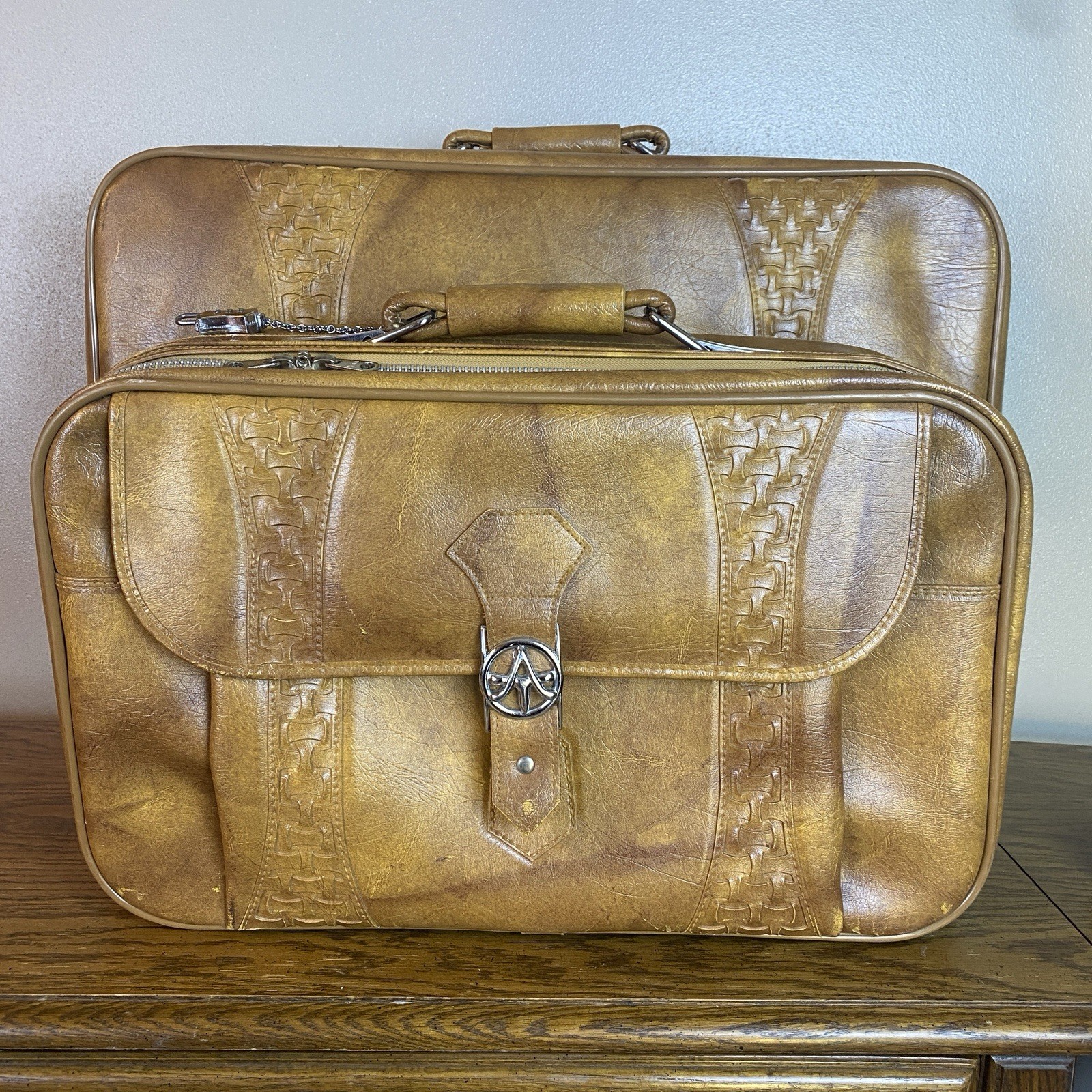 VTG Set Of 2 1978 American Tourister Pullman 26” & 22” Suitcases Luggage Bags